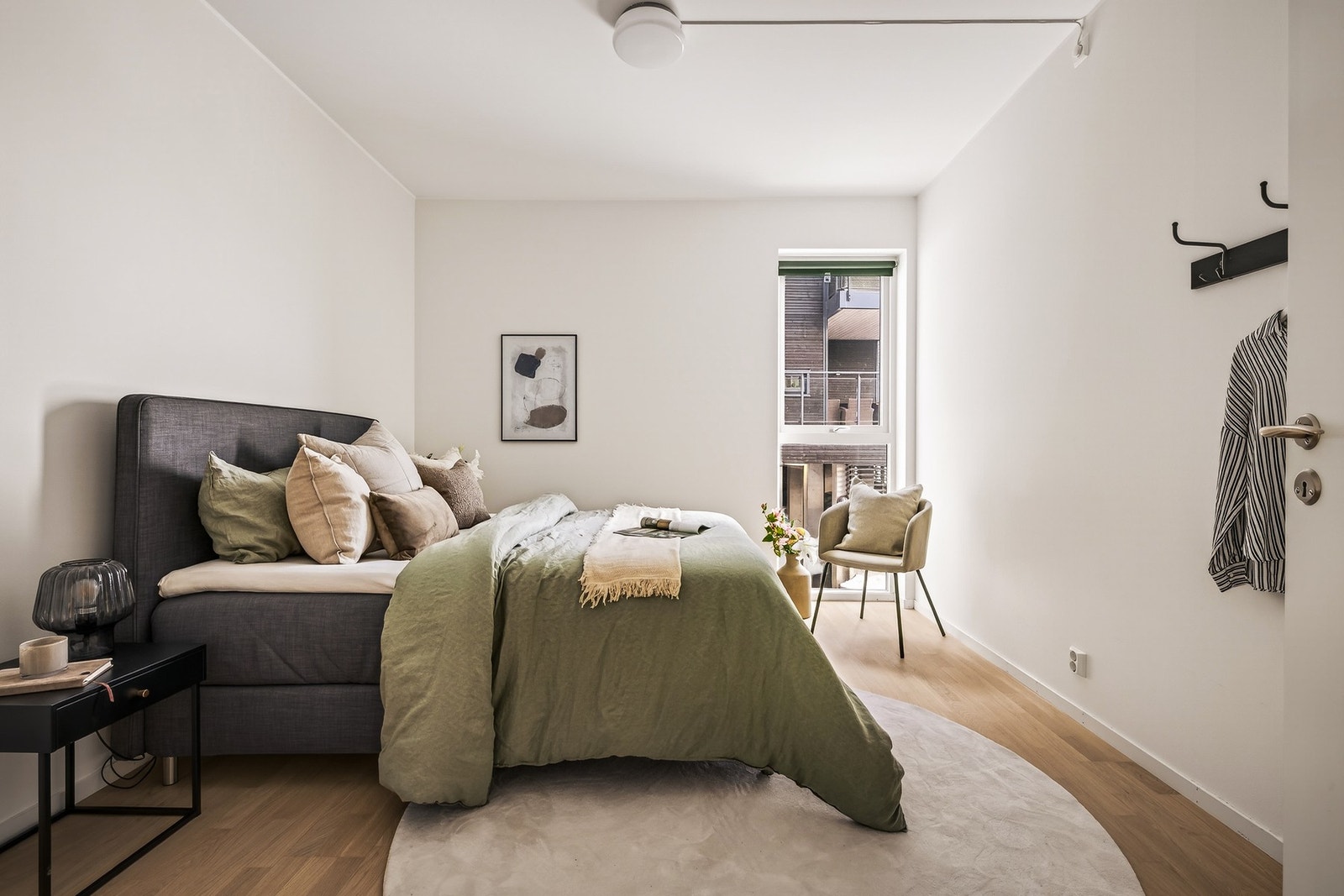 Meget romslig hovedsoverom på 14,7 kvm Galleribilde