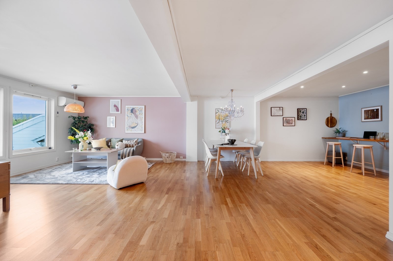 Vassteigen 176 presenteres av Eiendomsmegler Norge, ved Even Lexander. Galleribilde