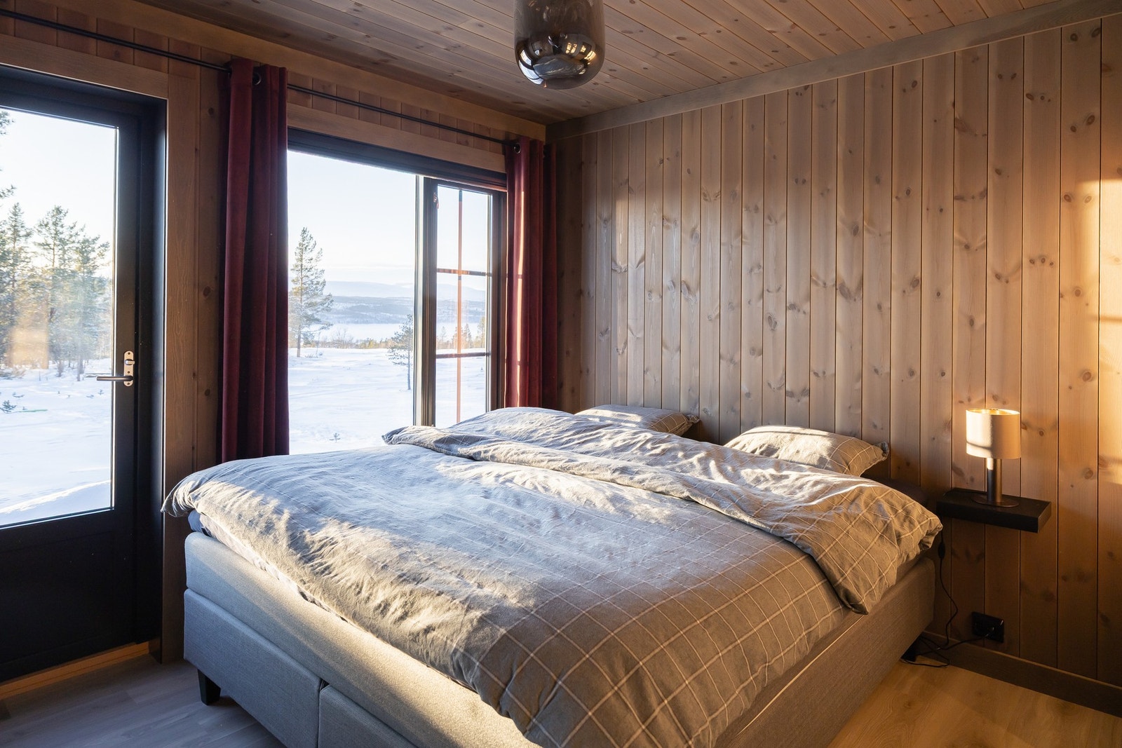 Hovedsoverom oppmåles til 9,6 kvm. Galleribilde