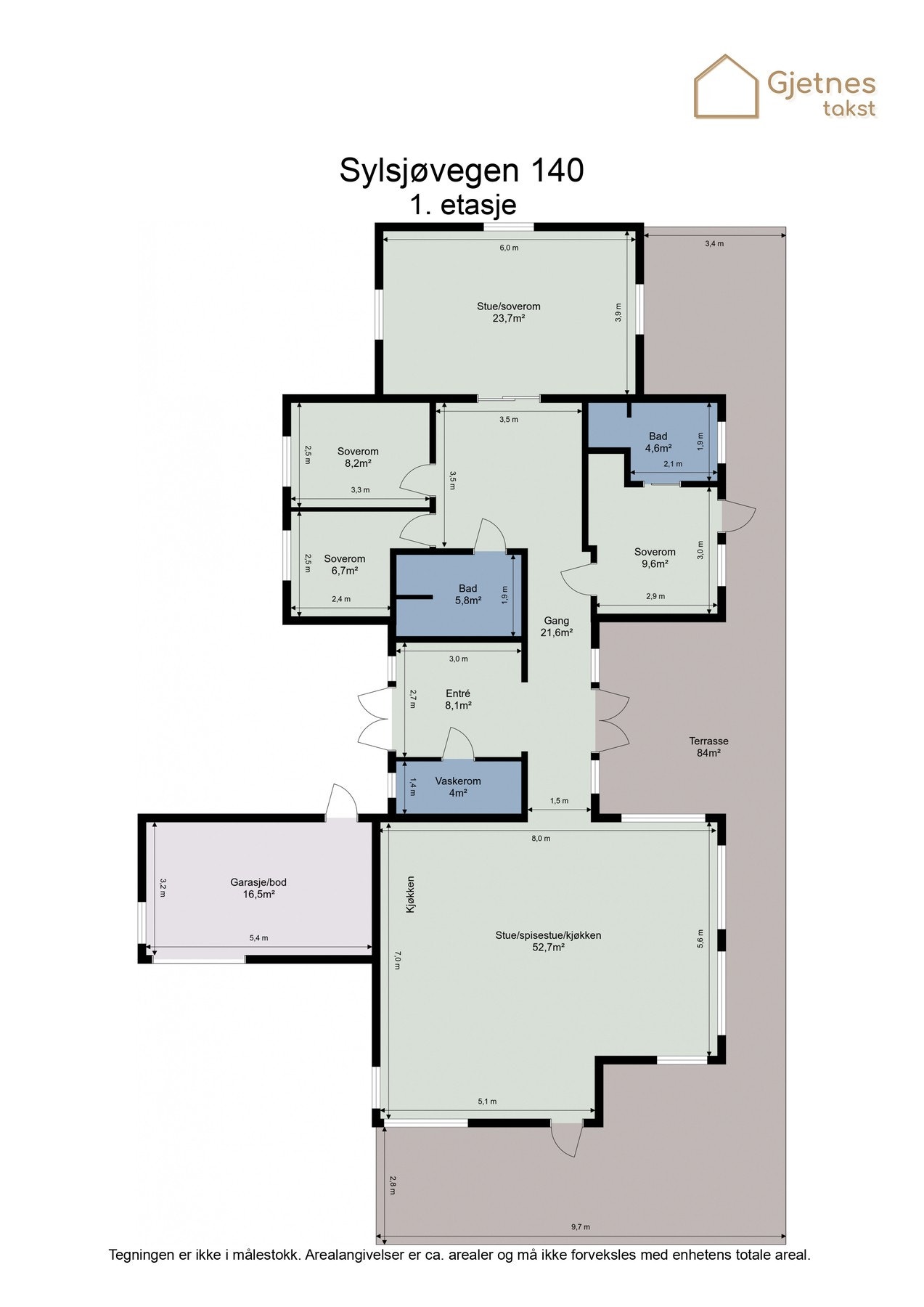 Hytten har en praktisk planløsning som gir god utnyttelse av alle rom. Galleribilde