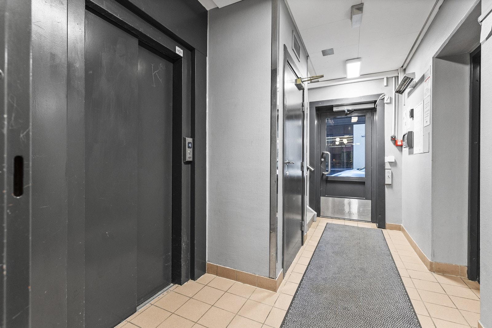 Heisadkomst til 7. etg Galleribilde