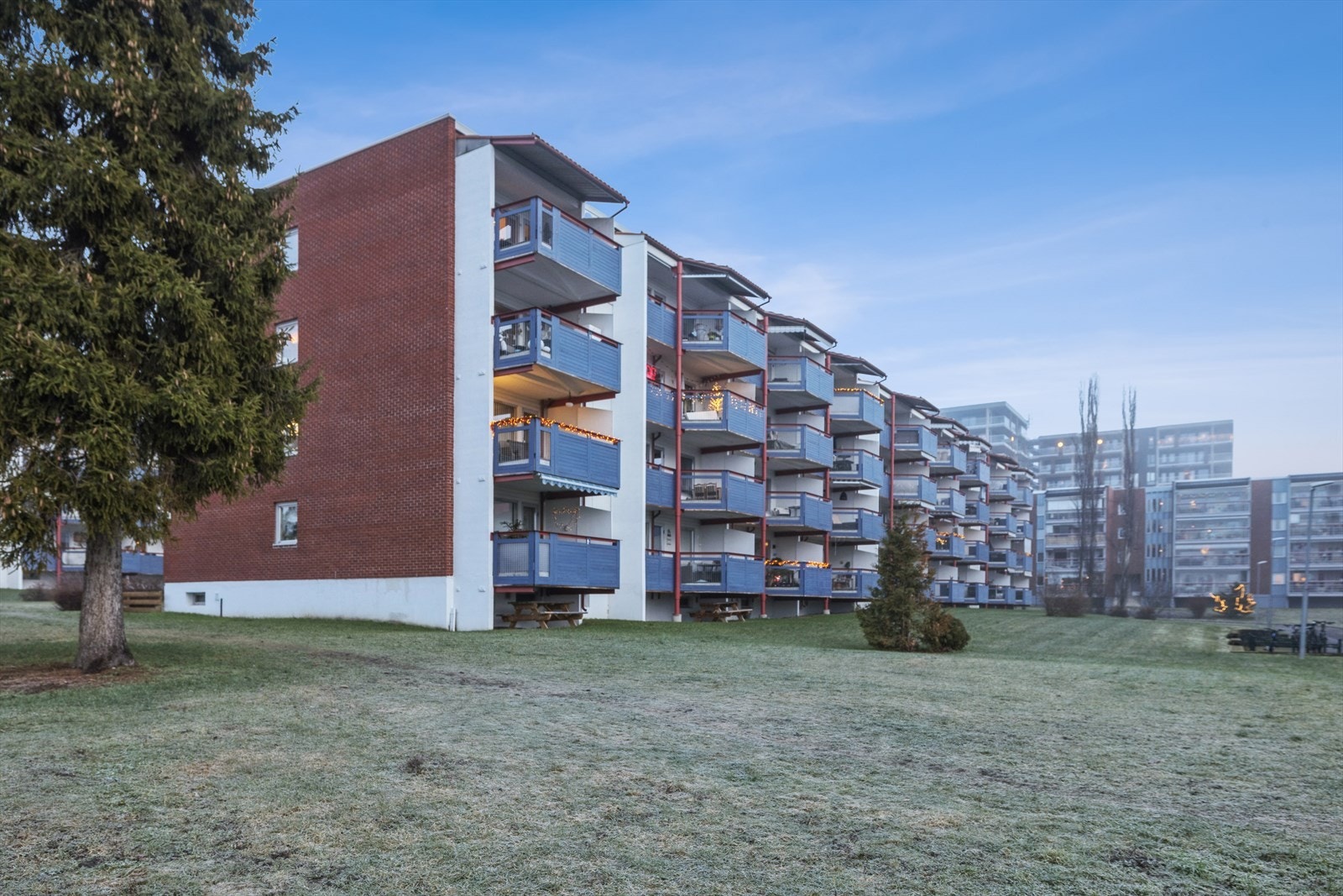 Velkommen til Kristian Bakkens veg 21C! En 3-roms leilighet med god beliggenhet på Hamar vest. Foto: EFKT - Bente Nijora Aalberg. Galleribilde