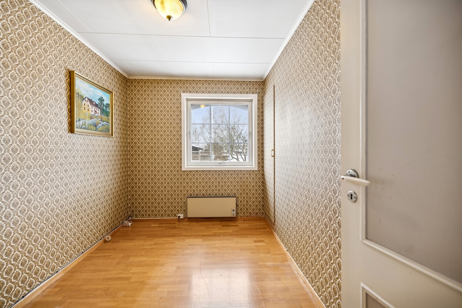 Det tredje soverommet ligger også praktisk til i første etasje. Galleribilde