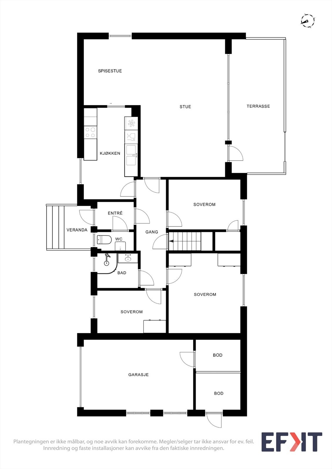 Første etasje har en tradisjonell planløsning med tre soverom, stue, kjøkken, bad og toalettrom. Galleribilde
