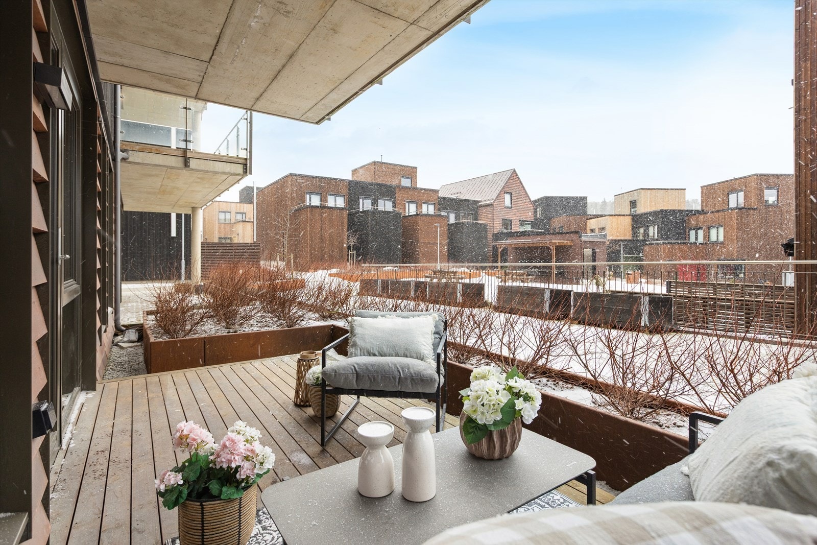 Barnevennlig område med lekeplasser i nærheten. Galleribilde