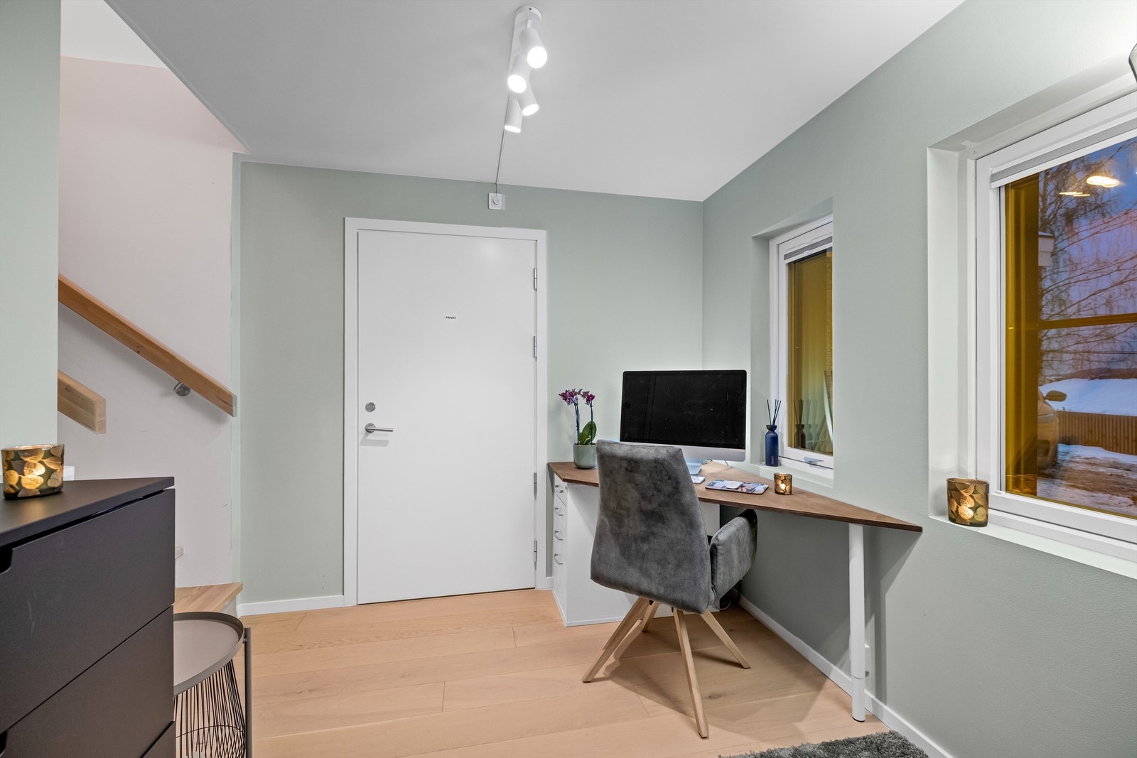 En smart utnyttelse av plassen gir mulighet for en egen kontorkrok. Galleribilde