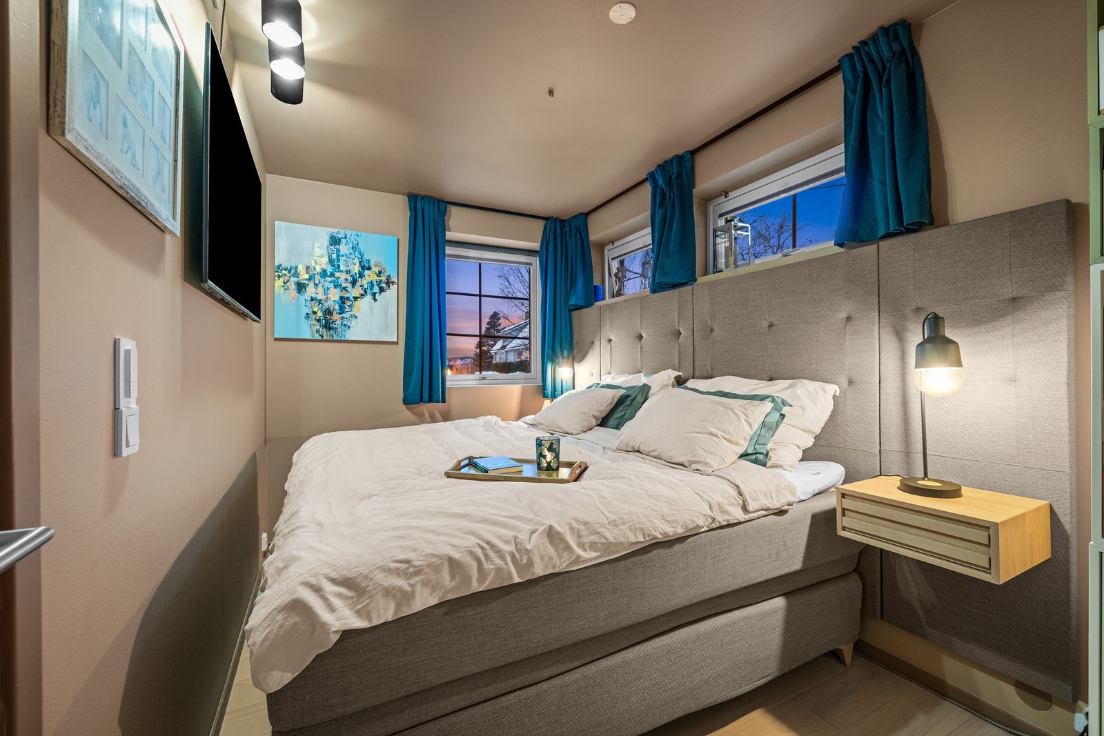 Rommet har en lun og behagelig atmosfære. Galleribilde