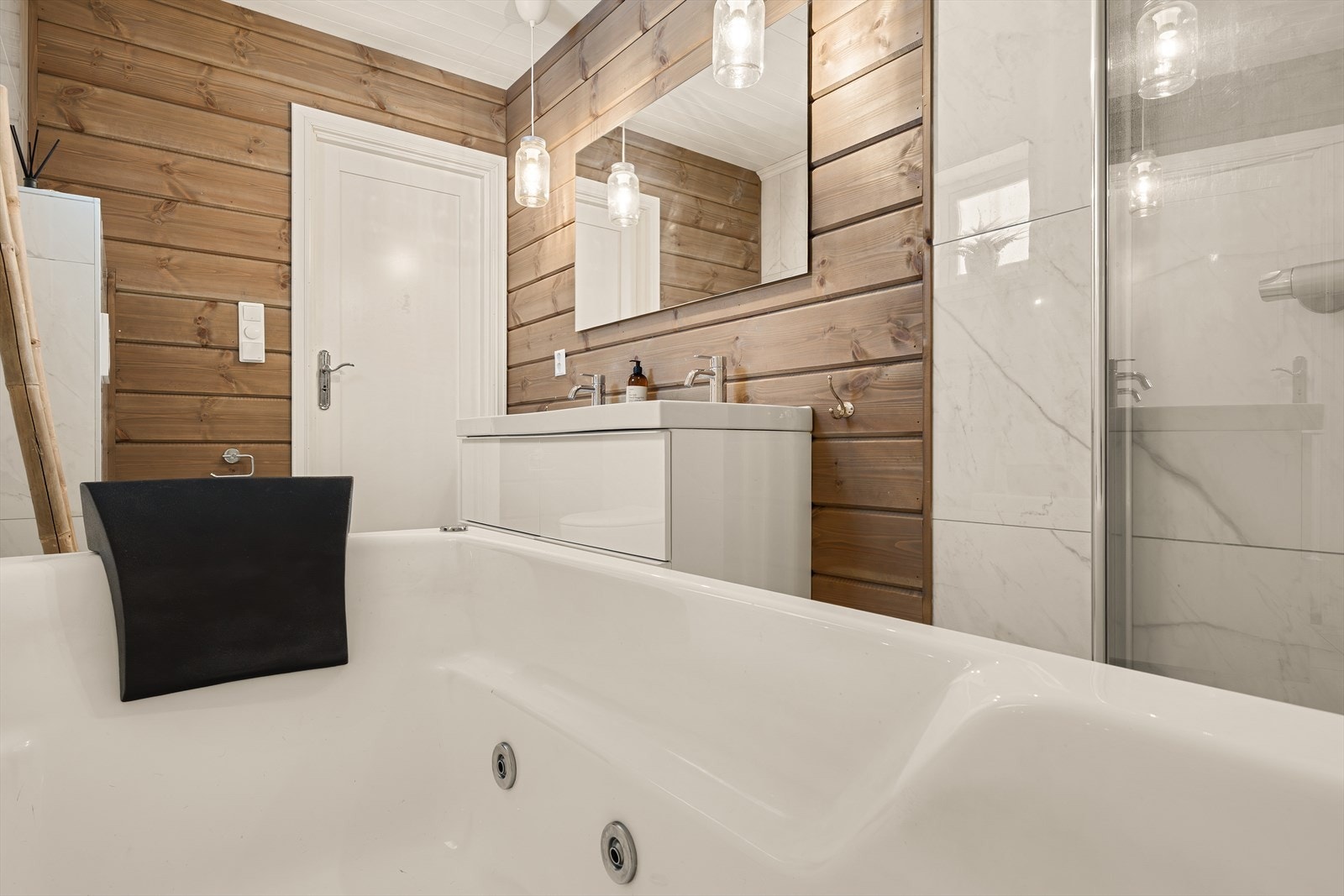 Boblebad....deilig luksus på hytta. Galleribilde