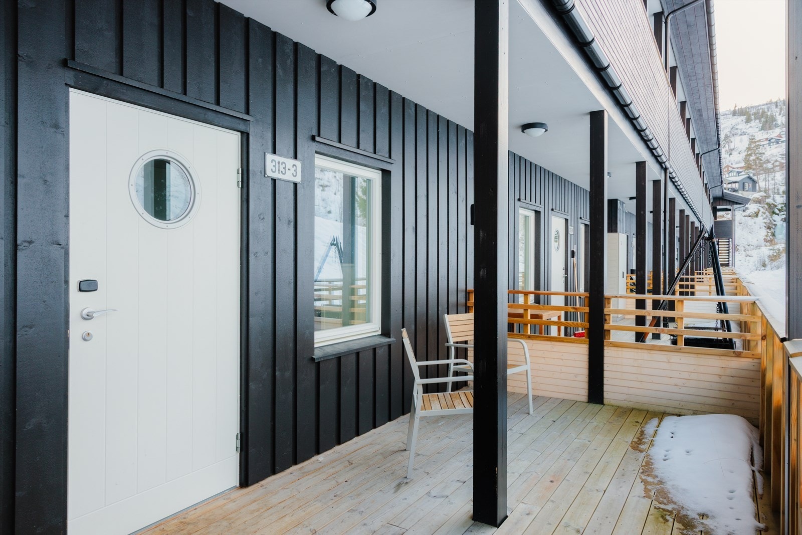 Unik beliggenhet midt i bakken på Voss. Galleribilde