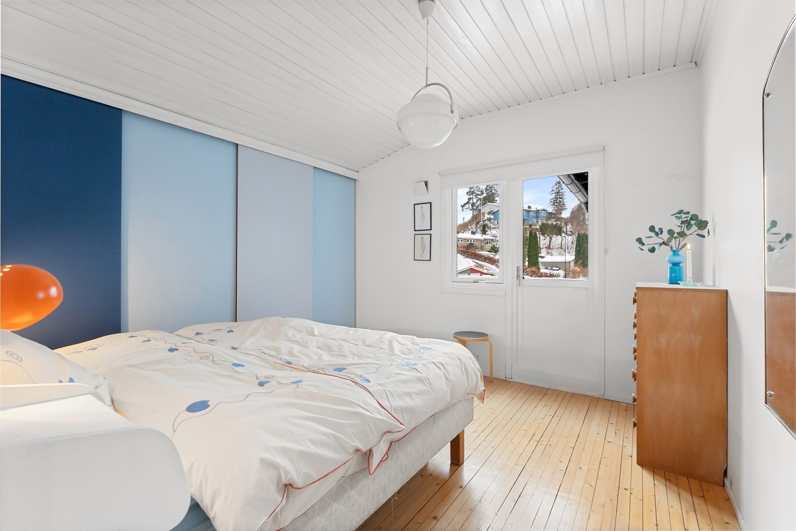 Utgang til veranda fra hovedsoverommet. Galleribilde