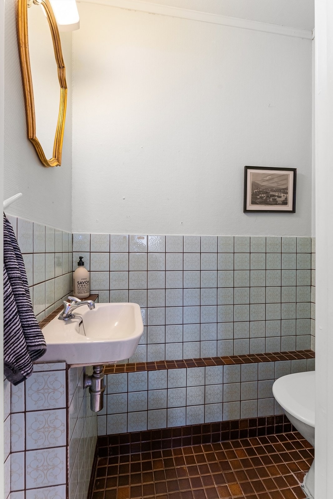 Separat toalettrom i 2. etasje. Galleribilde