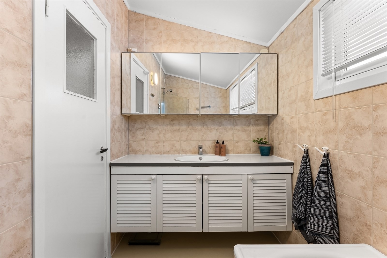 Bad i 2. etasje fra 2010. Galleribilde