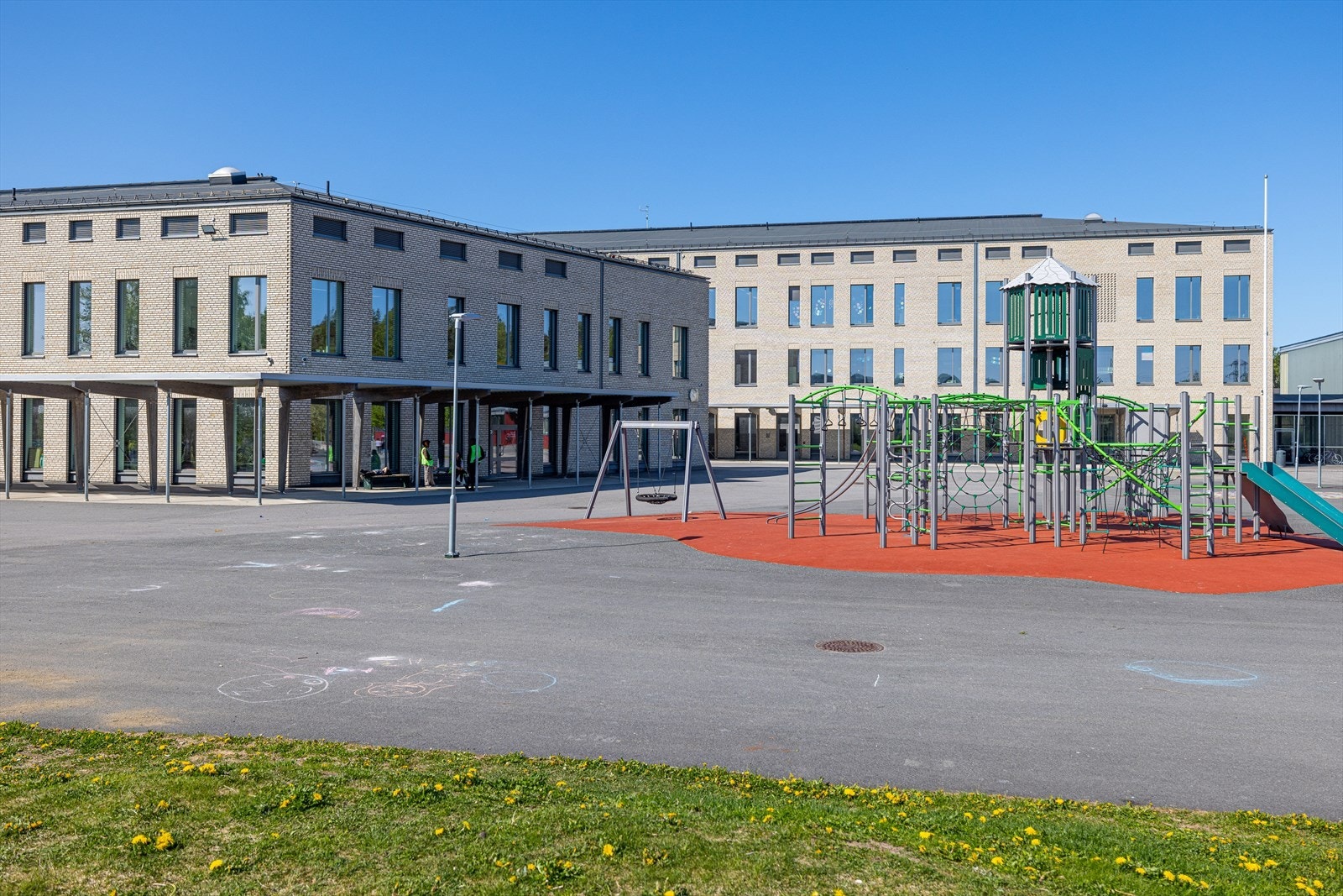 Haugenstua Skole. Galleribilde