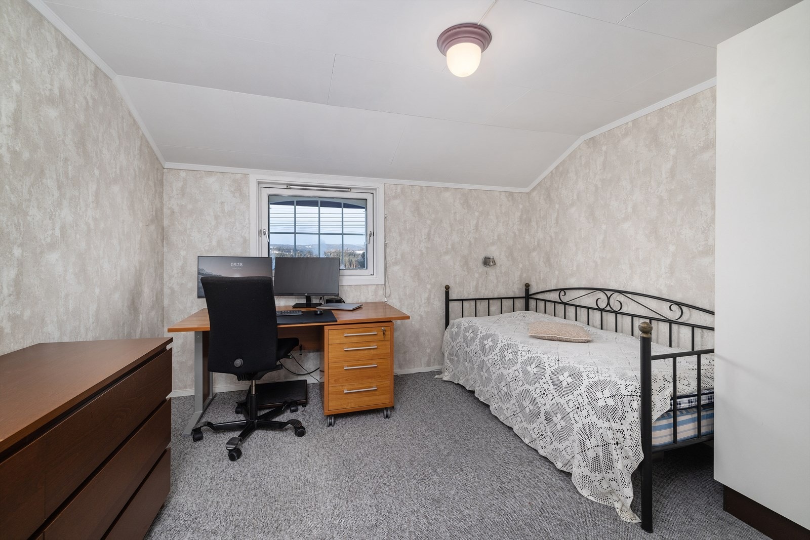 Rommene er av god størrelse med plass til ønsket møblering. Galleribilde