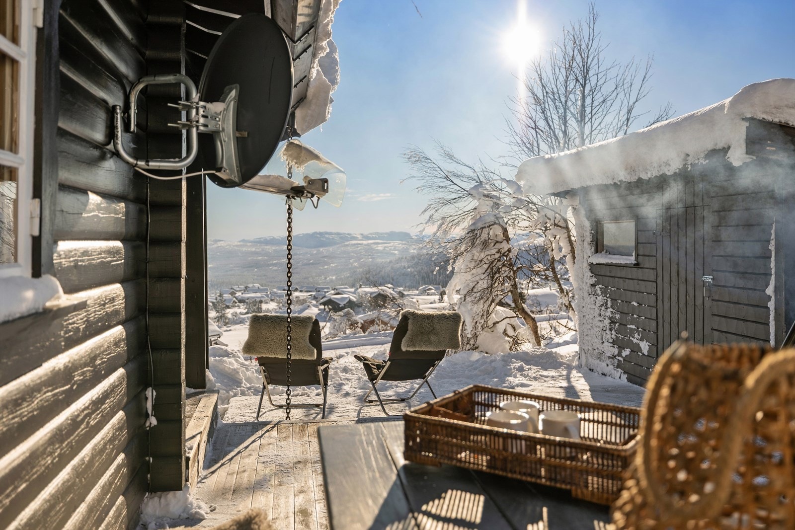 Fra terrassen har man en åpen og vidstrakt utsikt. Galleribilde