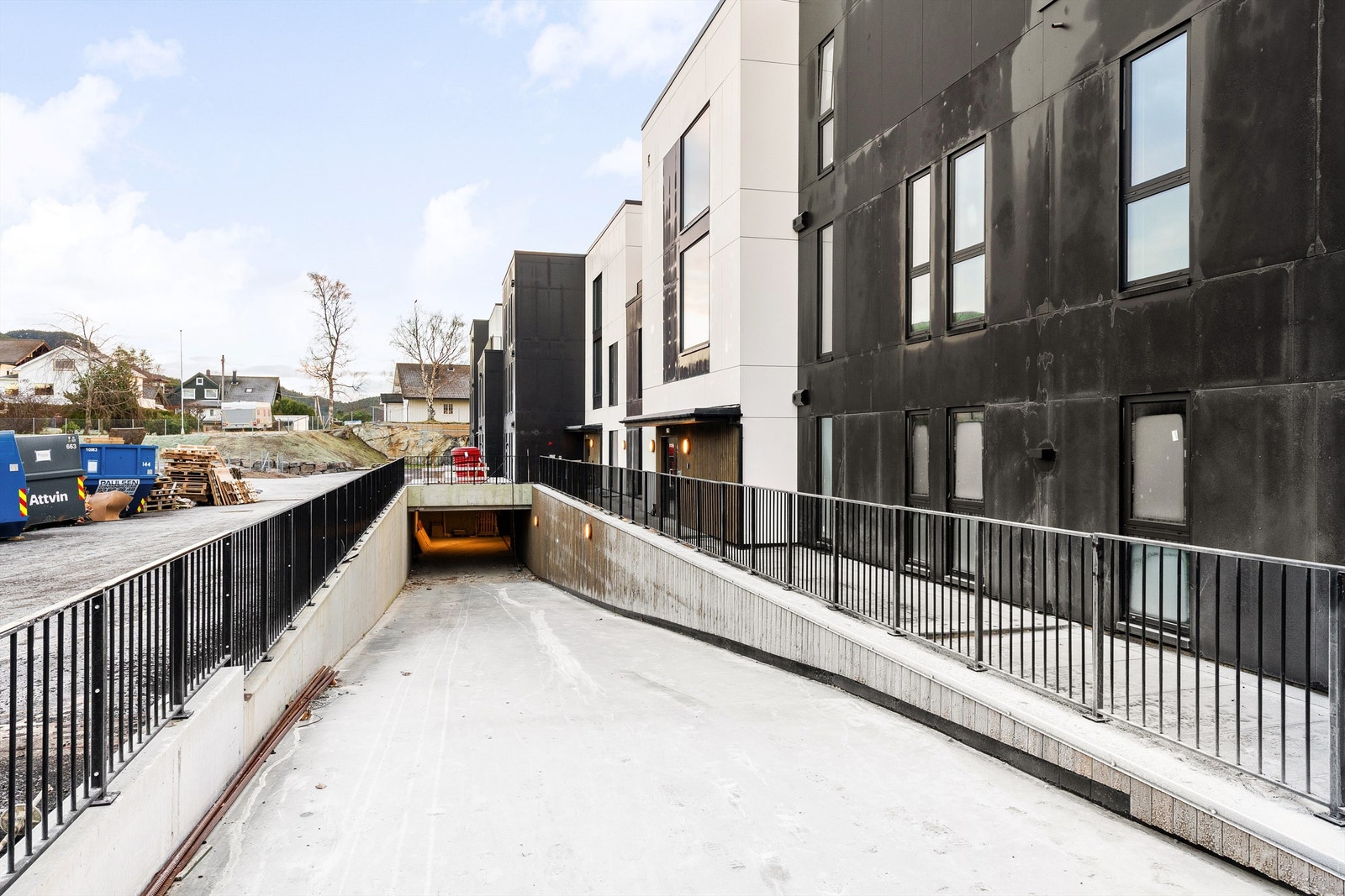 Adkomst til felles parkeringskjeller. Galleribilde