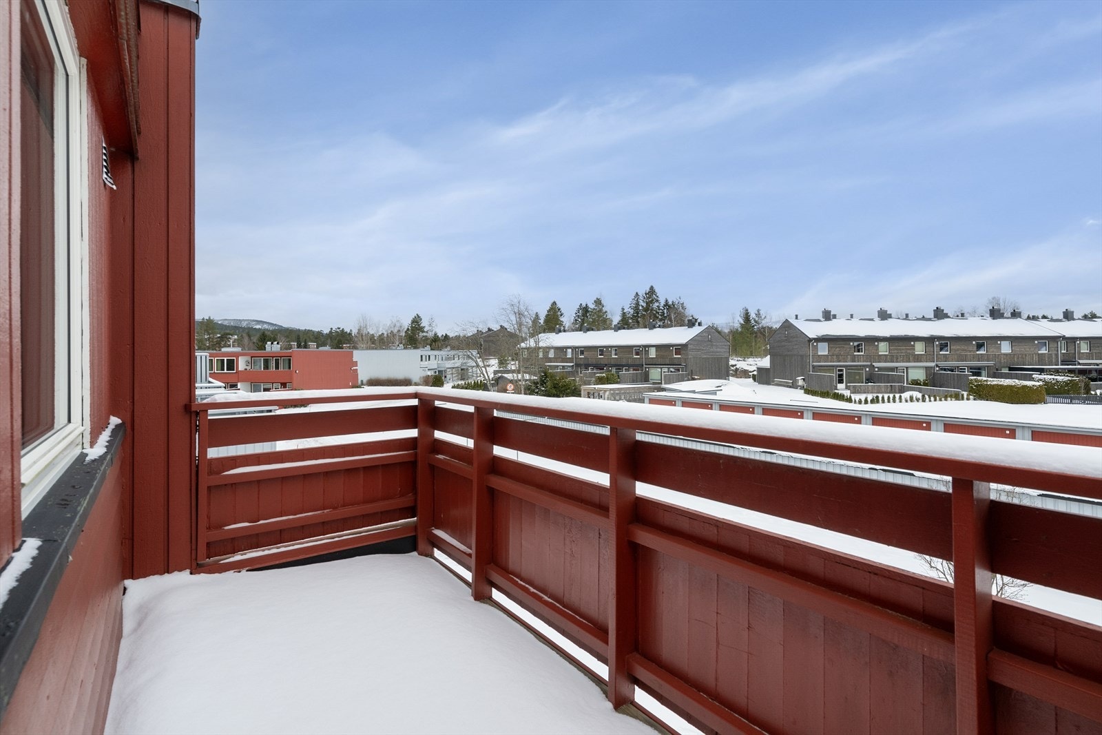 Østvendt soveromsbalkong. Galleribilde