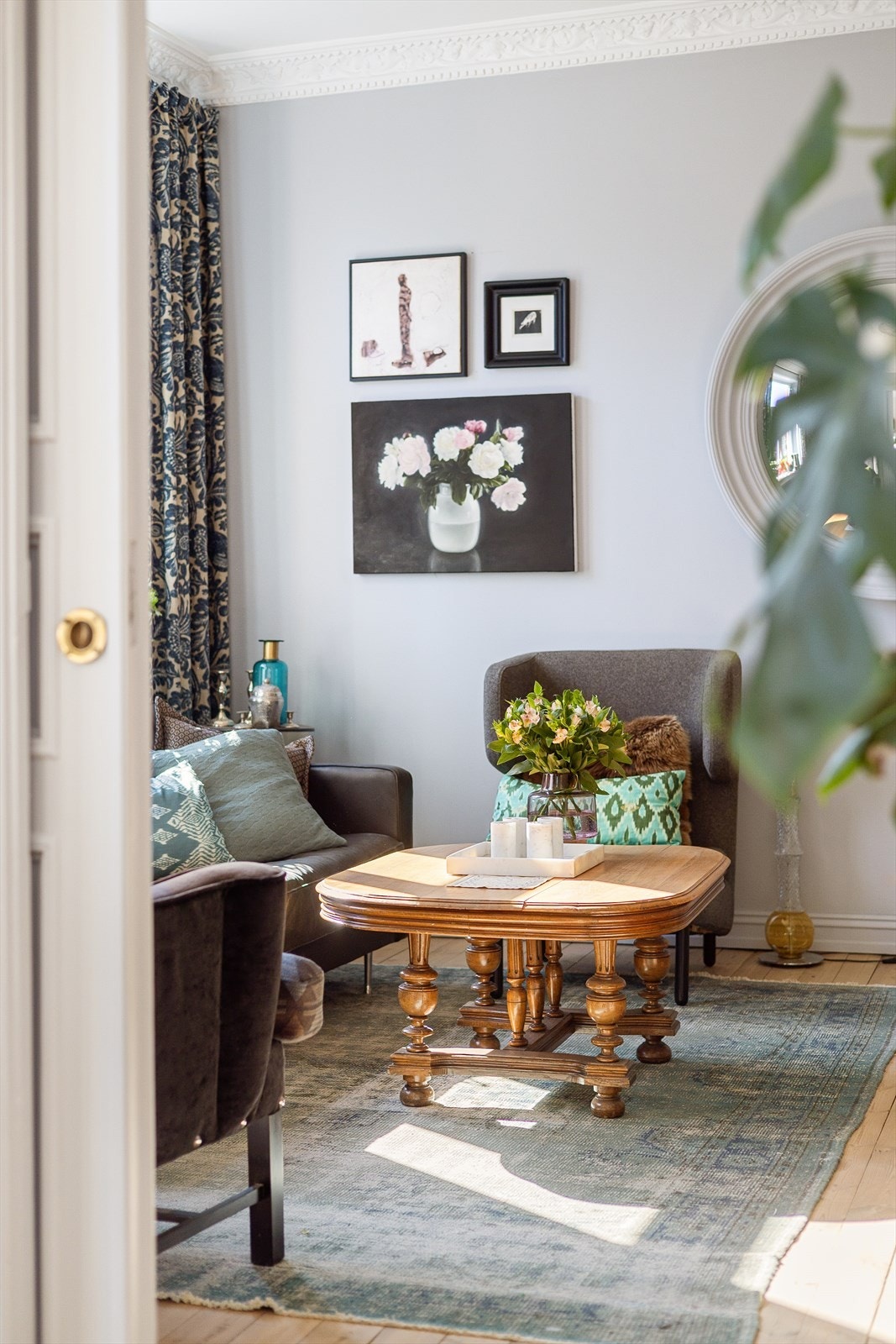 Mellom stuene er de originale skyvedørene velbevart og restaurert! Galleribilde