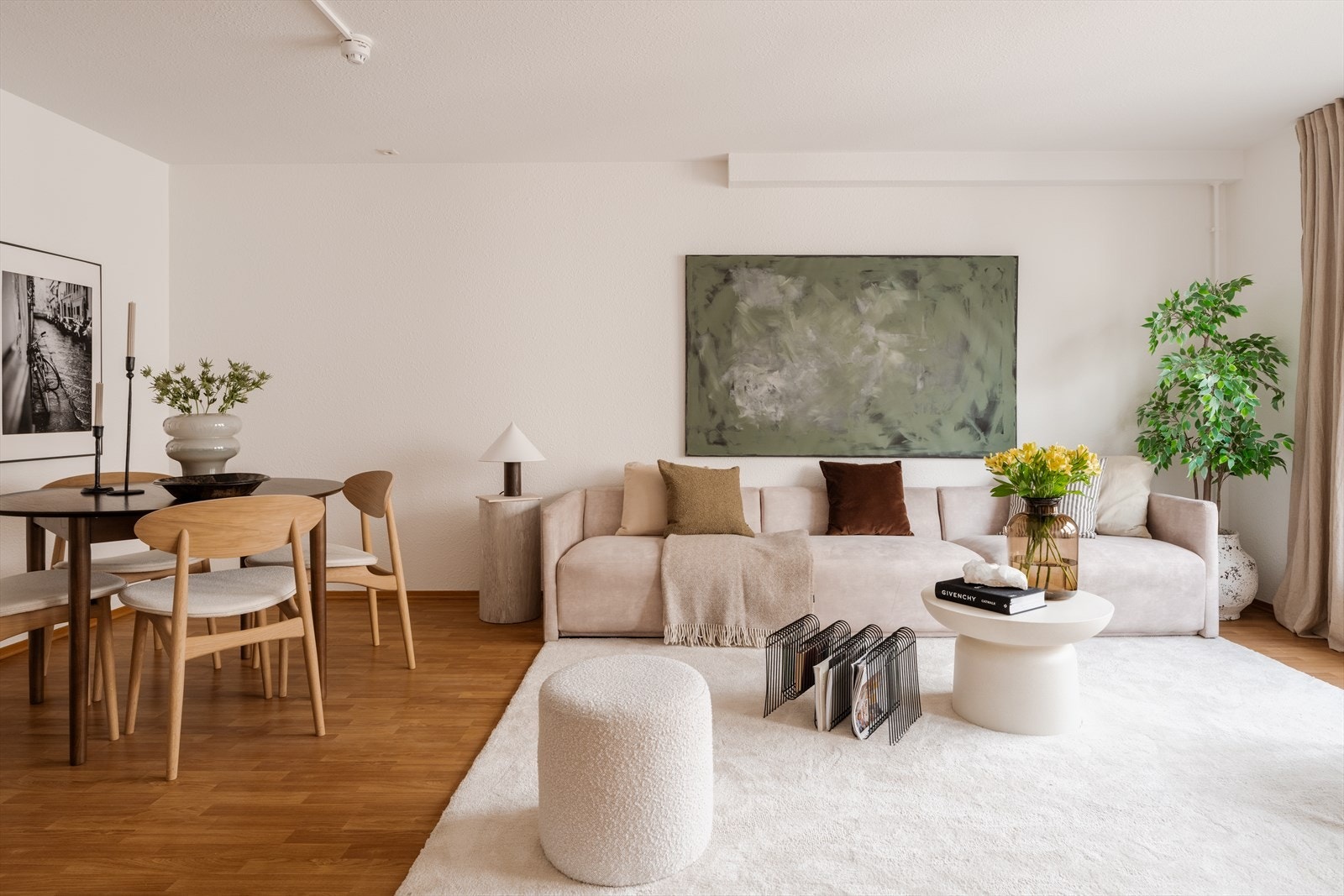 De månedlige felleskostnaden inkluderer energi/fyring og bredbånd Galleribilde