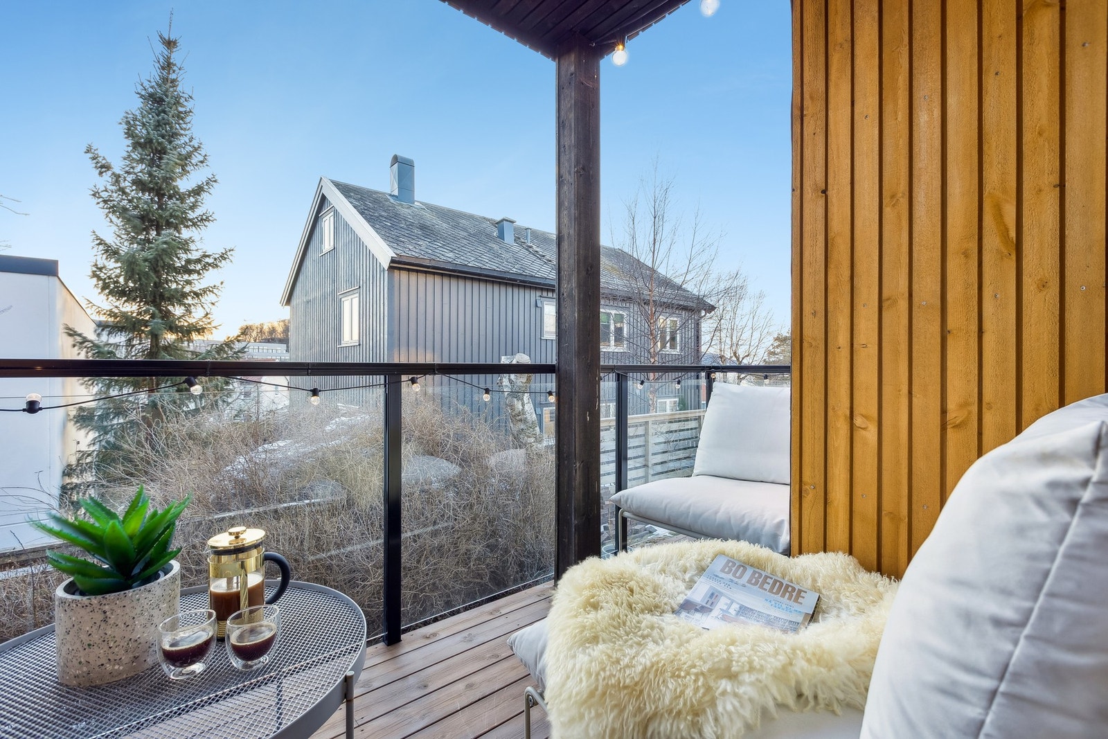Innbydende balkong på 6 kvm - perfekt for morgenkaffen. Galleribilde