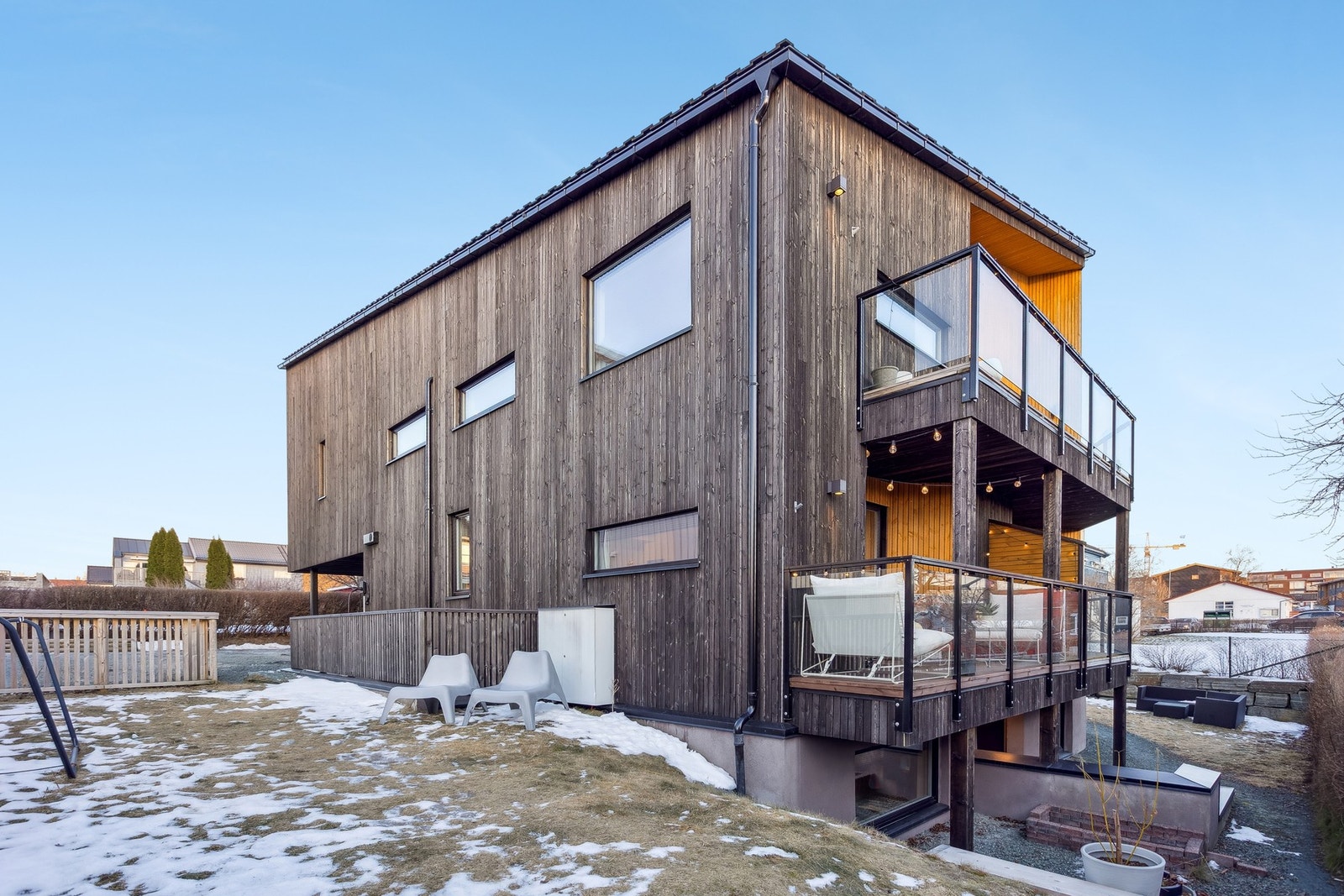 EIE eiendomsmegling ved Alexander Reitan har gleden av å presentere Dronning Åsas vei 3B! Foto: Robin Hope Syrstad Galleribilde