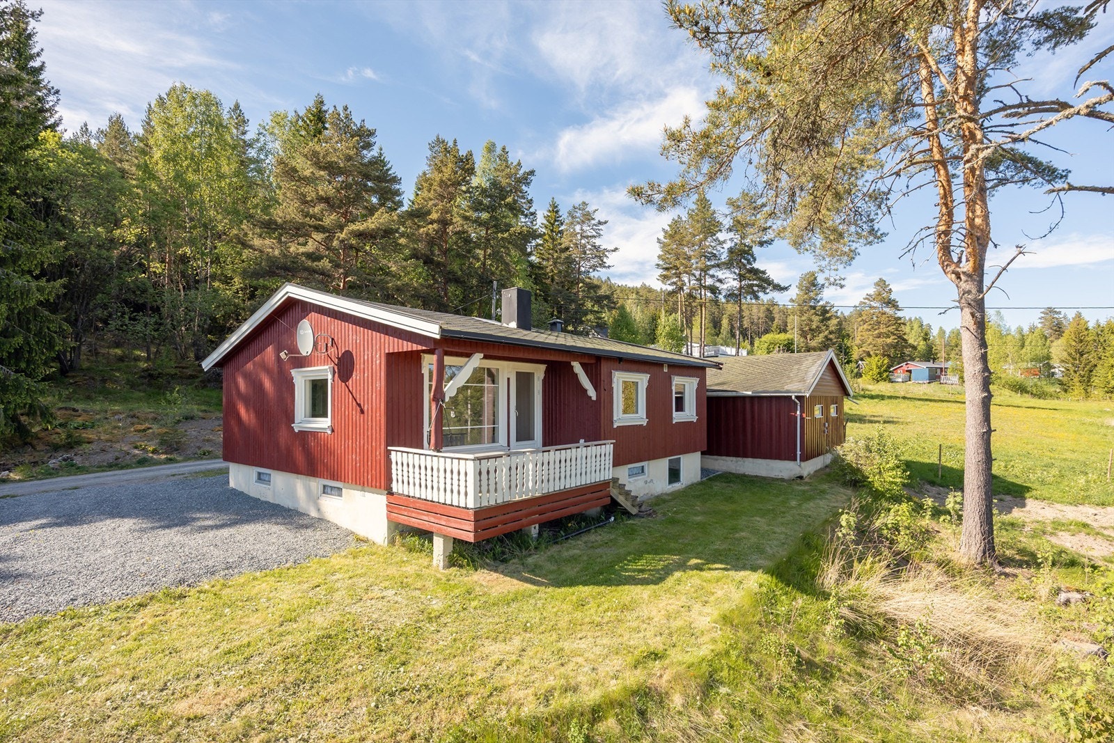 Med skogsområde rett utenfor veggen er det rike muligheter for friluftsliv og turer. Galleribilde