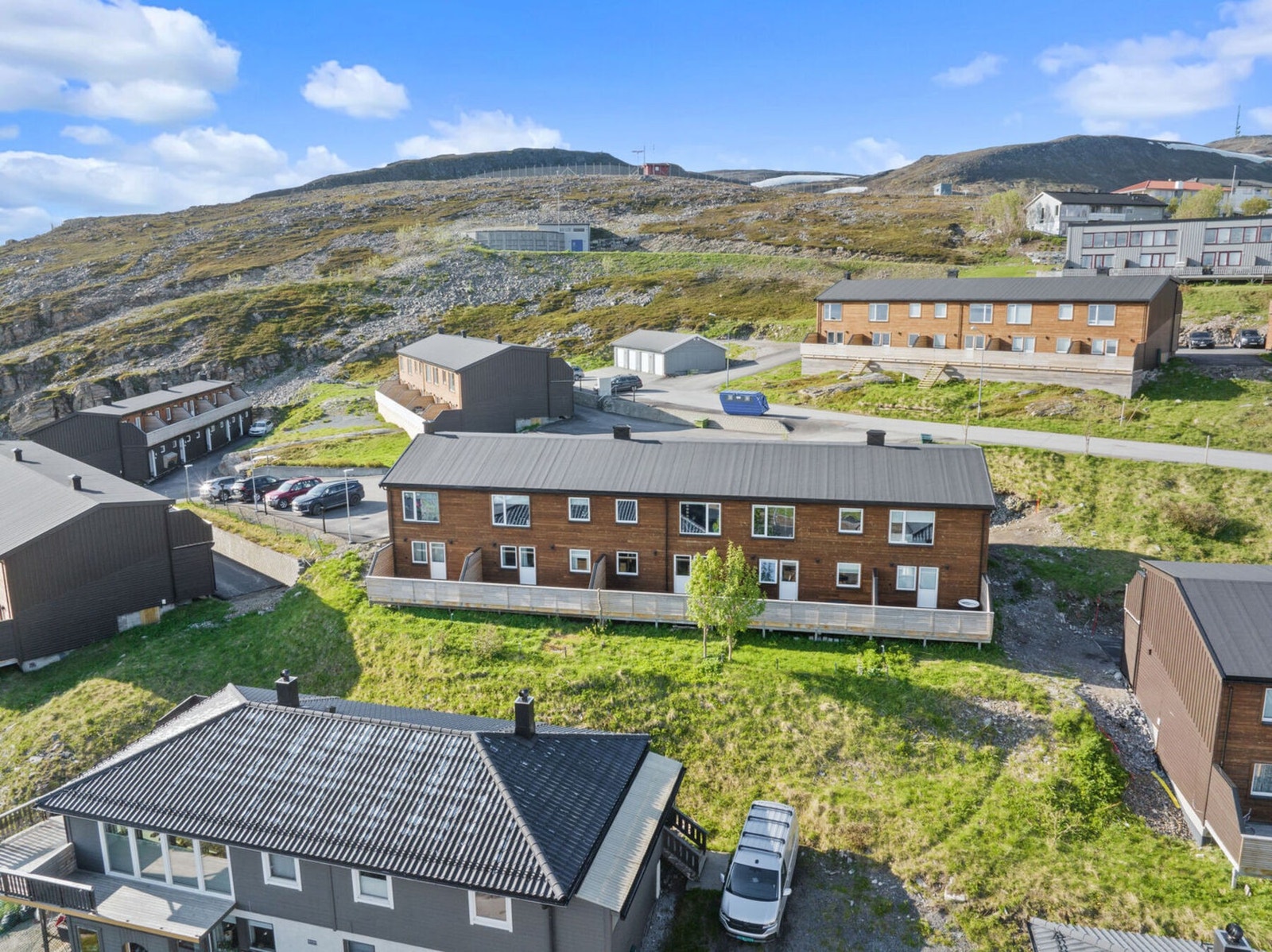 Nabolaget sommerstid Galleribilde