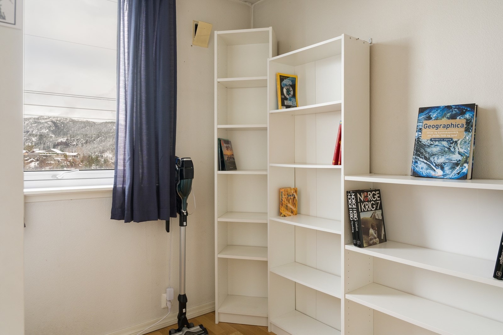 Rommet er målt til ca. 6,8 kvm. Galleribilde