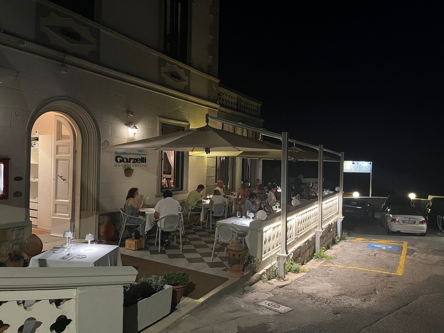 Locanda Garzelli bed and breakfast og gourmet restaurant Galleribilde