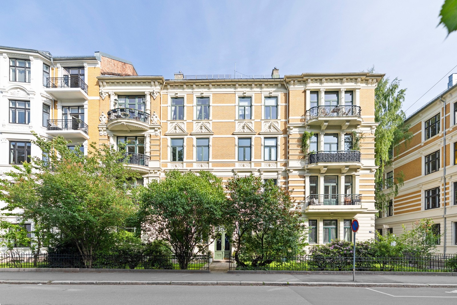 Fasade. Galleribilde