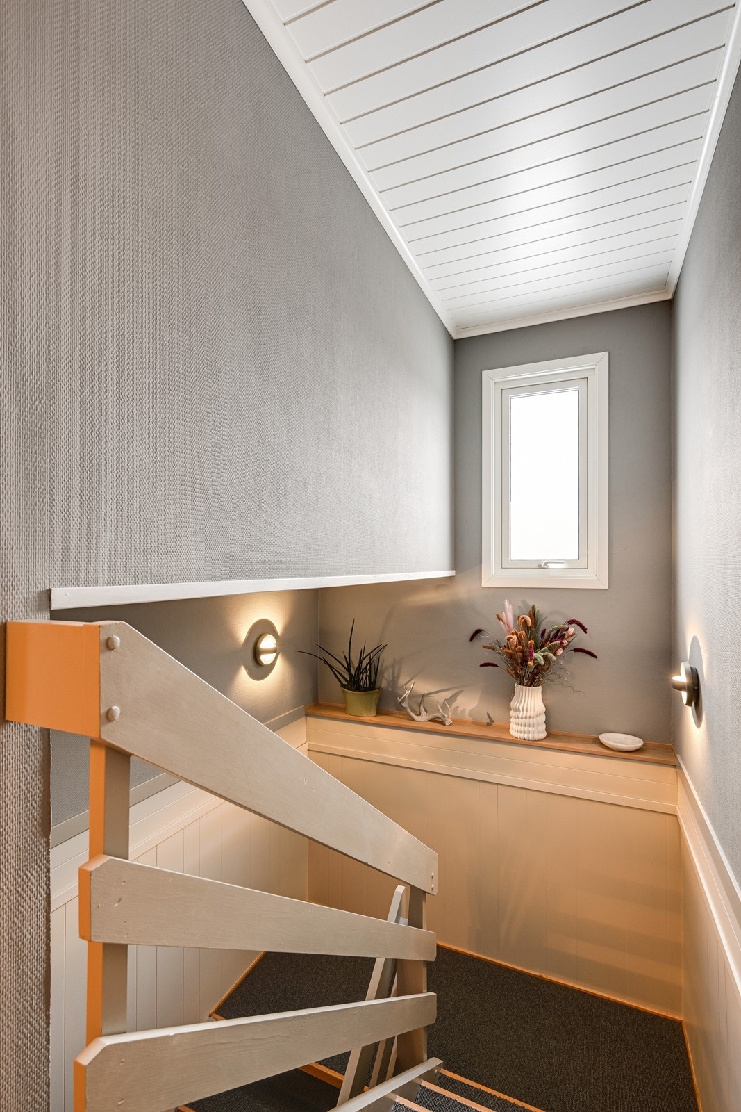 Trapp ned til kjelleretasjen. Galleribilde