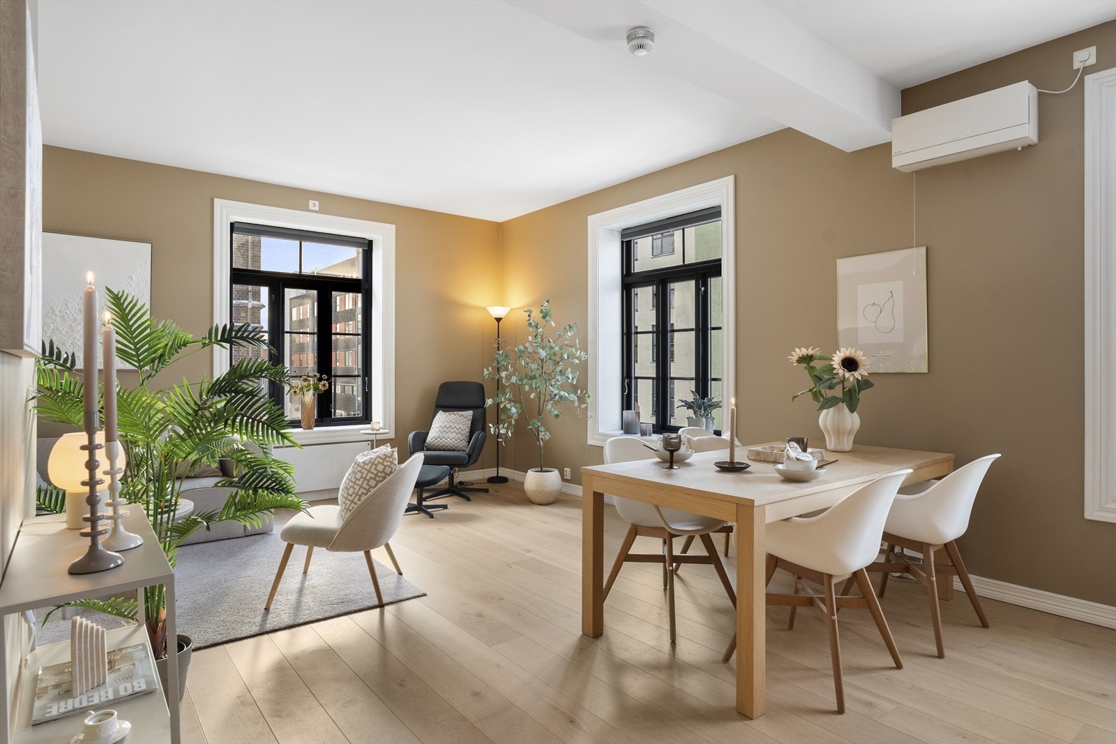 Leiligheten har behagelige fargevalg og flotte en-stavs parkett.
Alle valg er tatt i samarbeid med interiør-konsulent Galleribilde