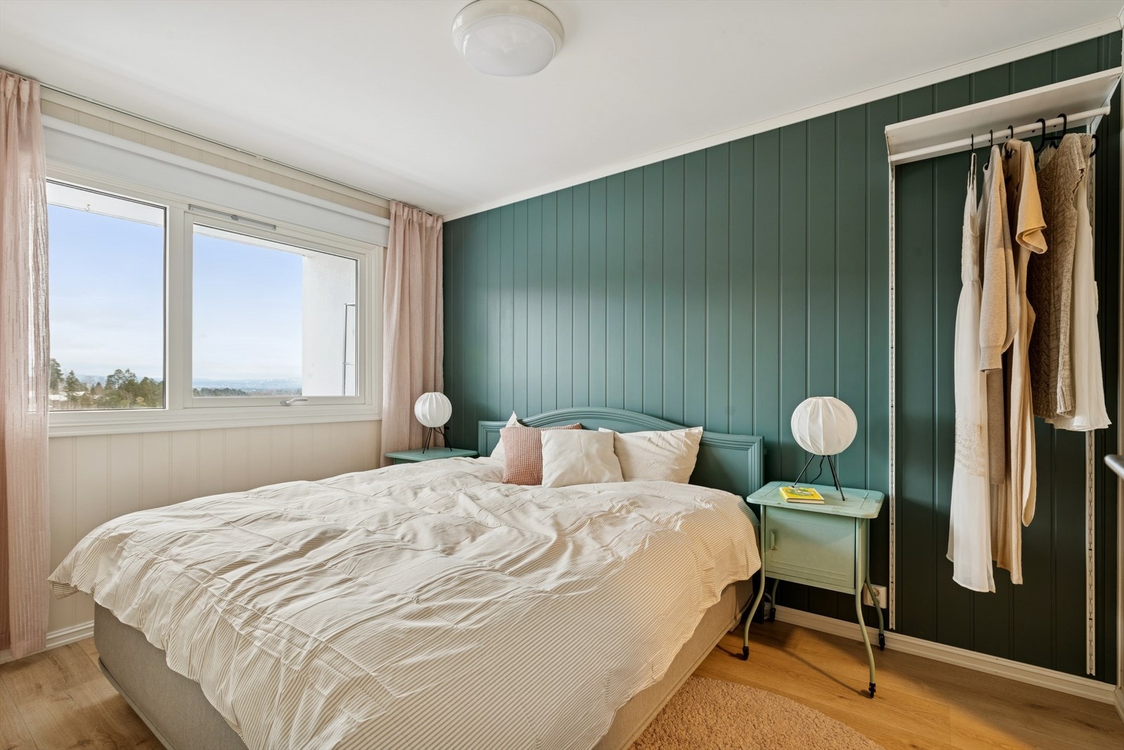 Leiligheten byr på 3 gode soverom. Galleribilde