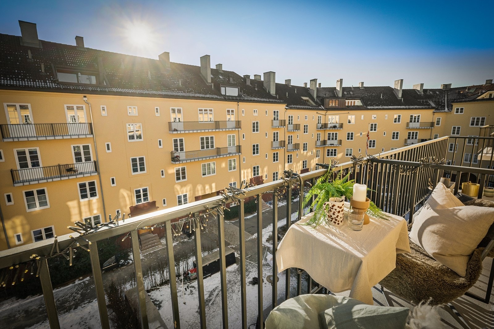 Flere av boligene i Vøyenløkka borettslag har bygget ut ark på taket - noe som også er mulig her, men som må søkes om til styret/kommunen. Galleribilde