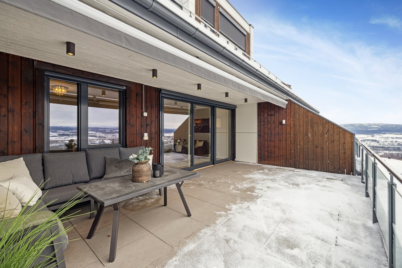 Det er montert screens på alle vinduer. Galleribilde