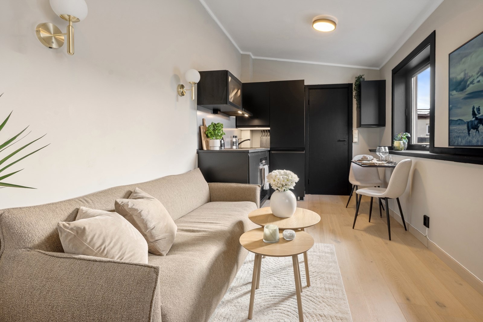 Stilrent og moderne kjøkken som er oppgradert i 2025. Galleribilde