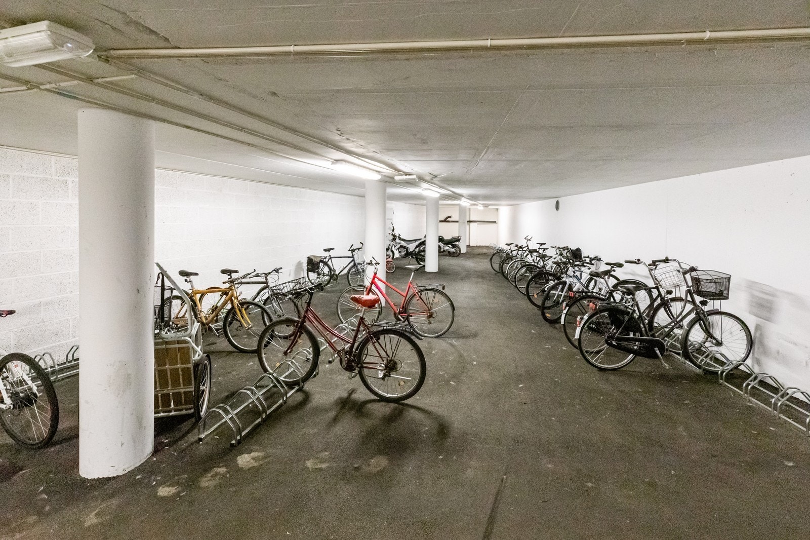 Felles sykkelbod i garasjeanlegg Galleribilde