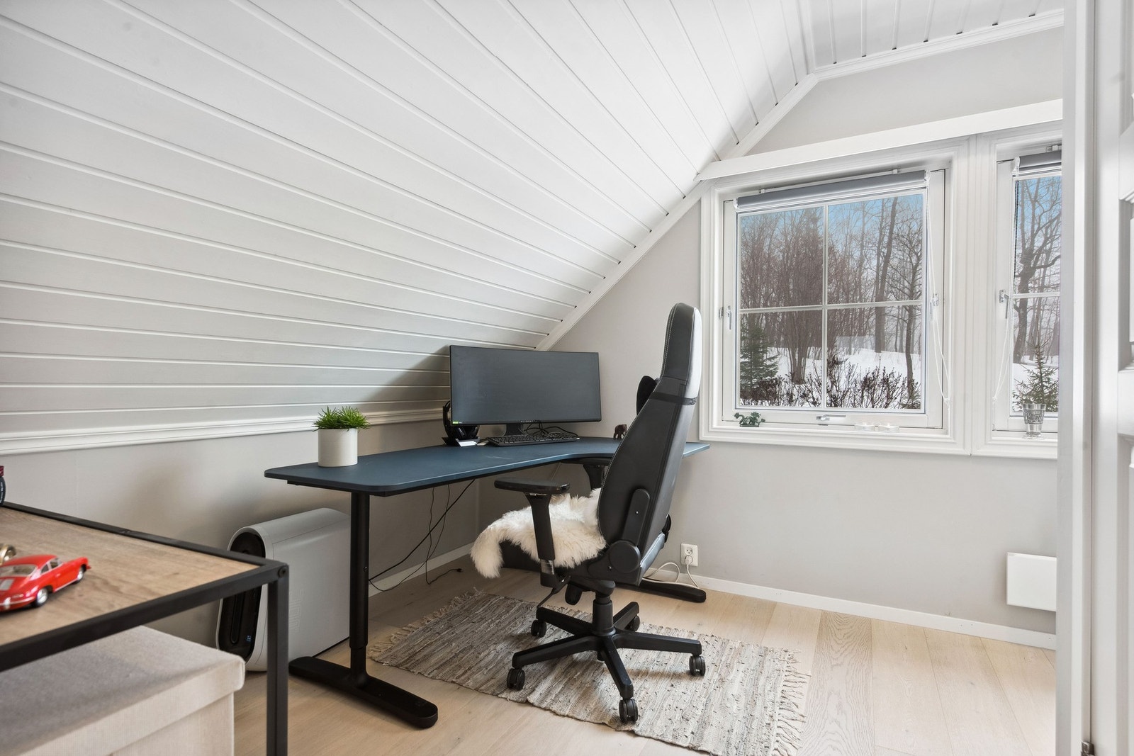I 2. etasje er det også et hjemmekontor. Galleribilde