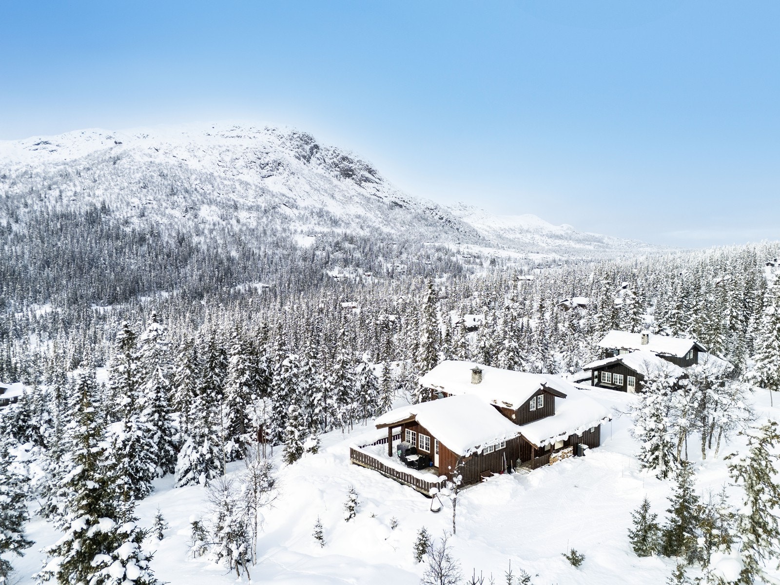 Haglebu ligger vakkert til, med enkel adkomst fra store deler av østlandet. Her får man uberørt norsk natur, gode servicetilbud, gode fiskemuligheter og mye mer! Galleribilde
