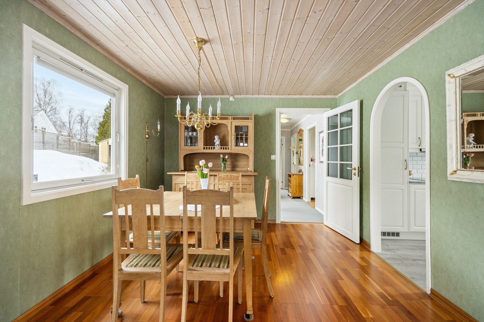 Fin plass til langbord for hyggelige lag! Galleribilde