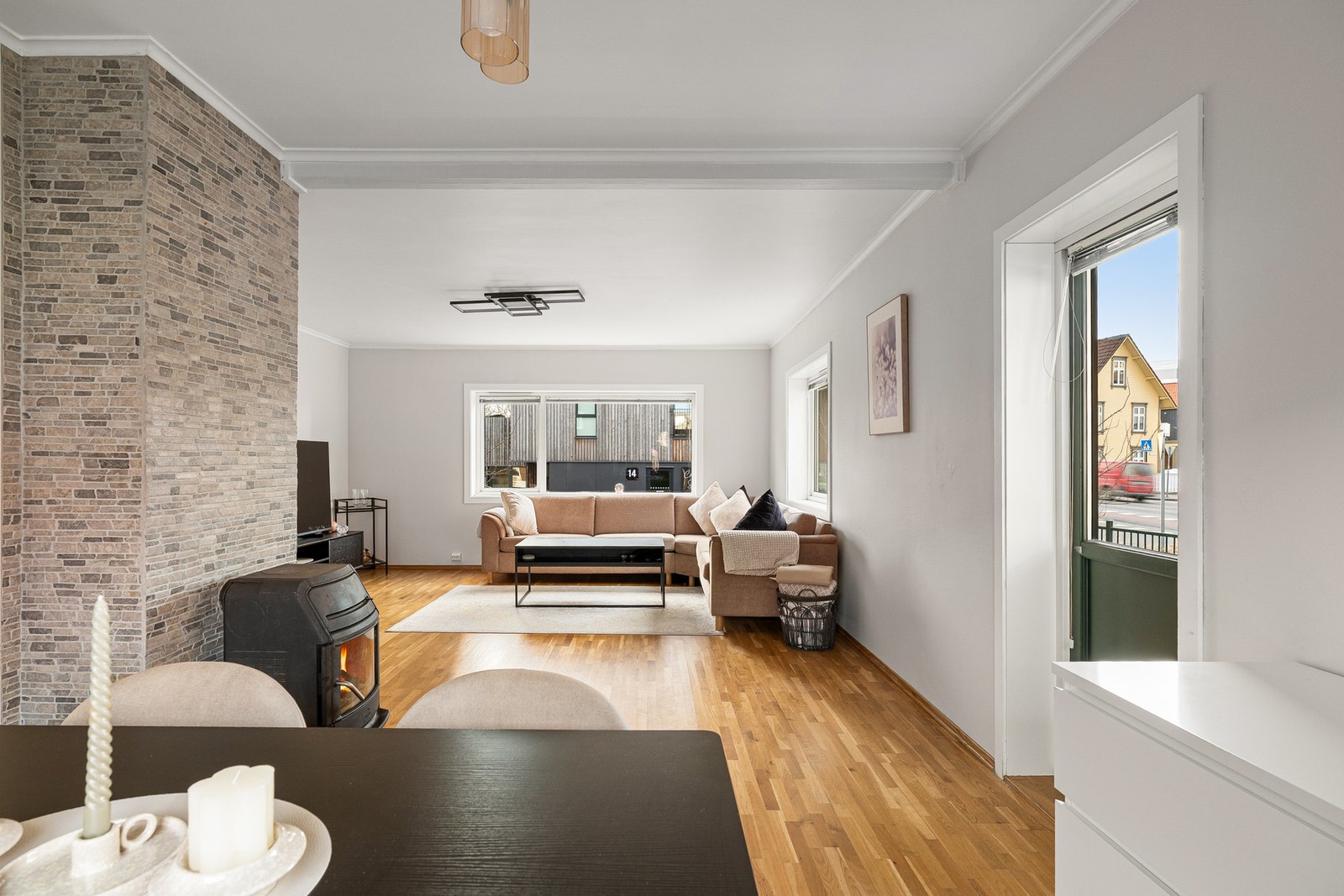 Leiligheten ligger svært sentralt til i Bjergsted, kun en kort spasertur unna Stavanger sentrum. Galleribilde