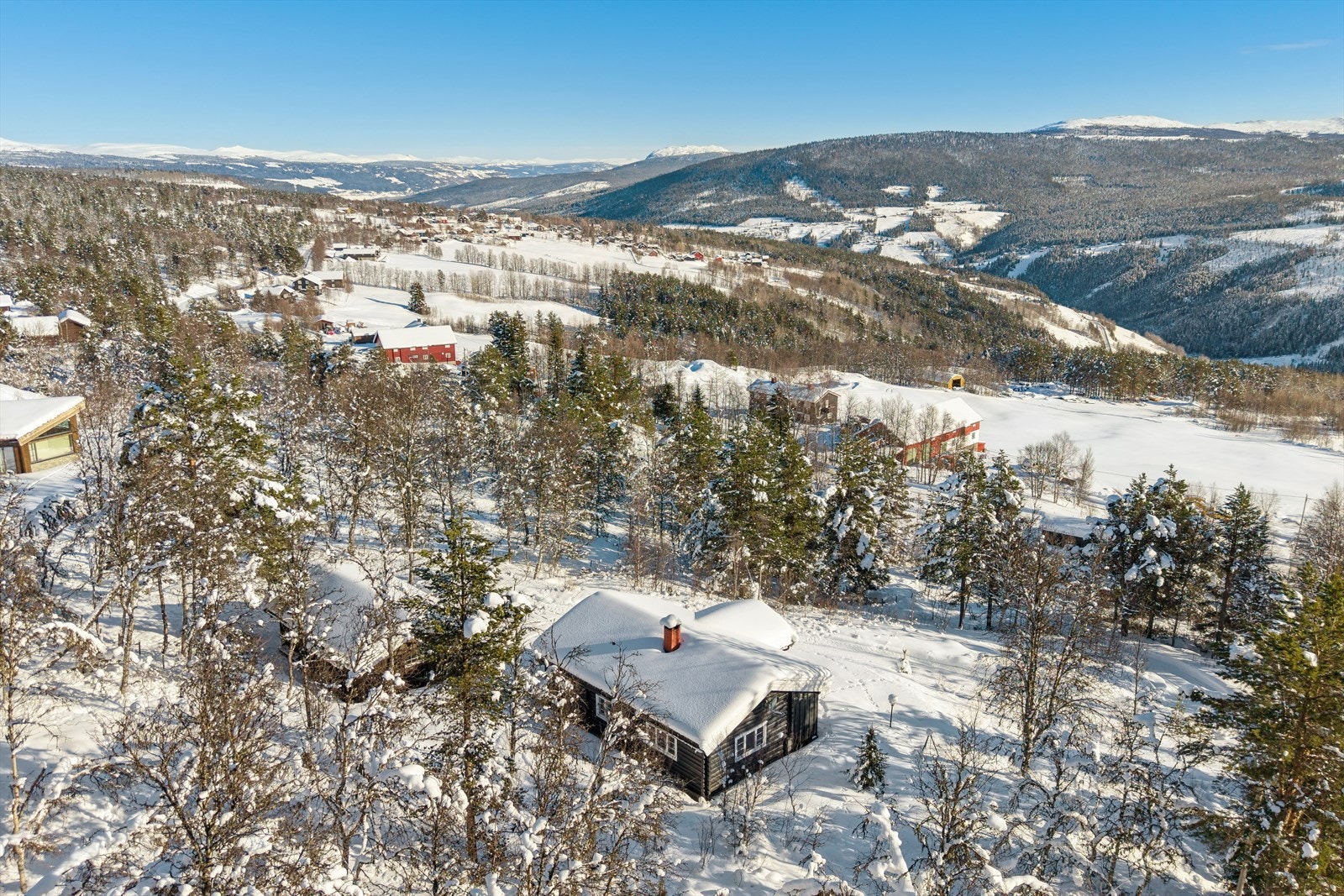 Dronefoto. Utvendig kledning fra 2023. Galleribilde