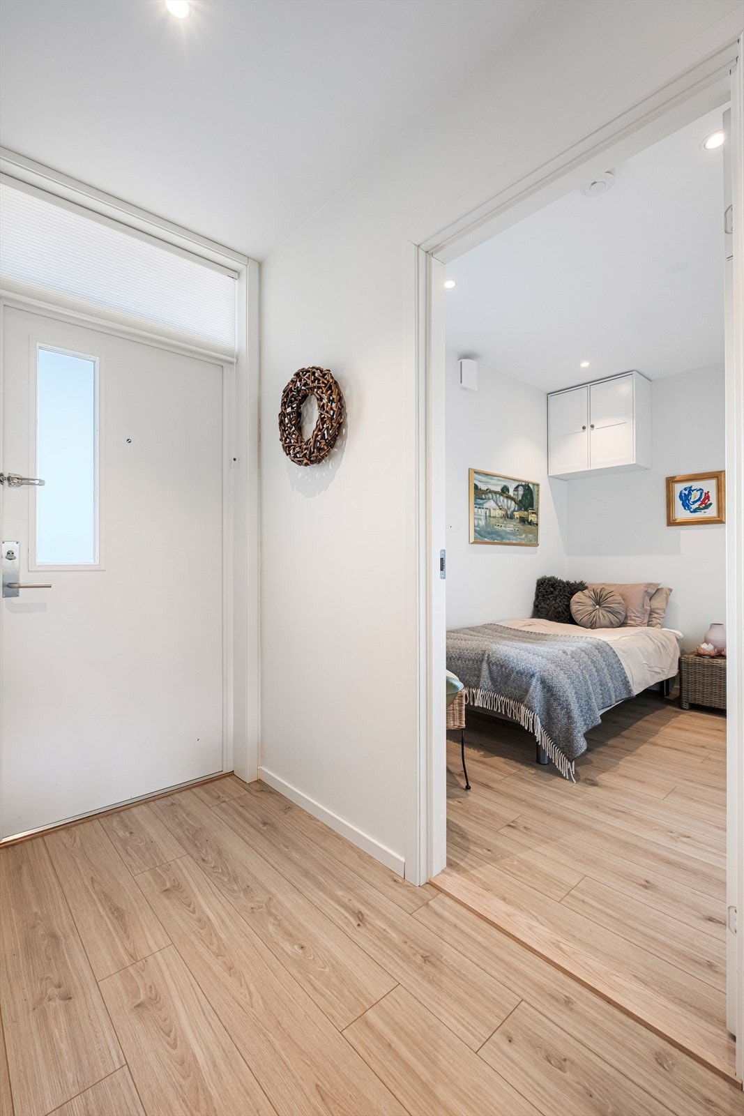 Fra entrè hvor også inngangen til soverom nr 2 er Galleribilde