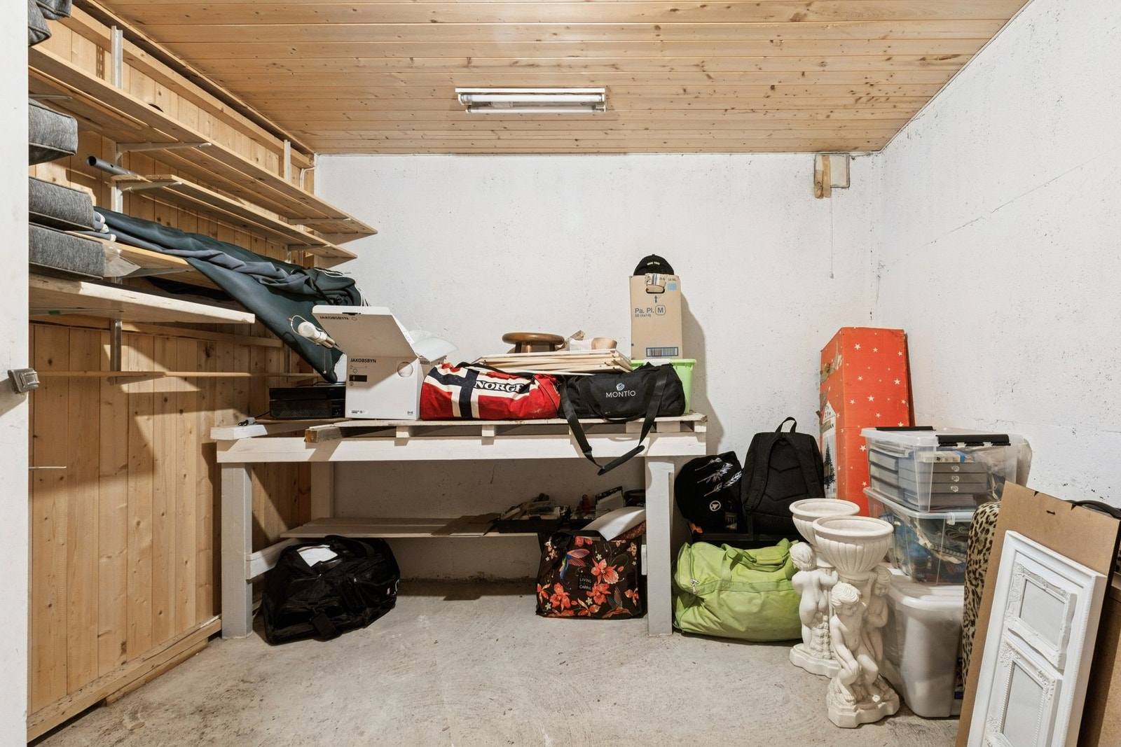 Leiligheten har 3 boder av varierte men gode størrelser, dette er den mellomstore. Galleribilde