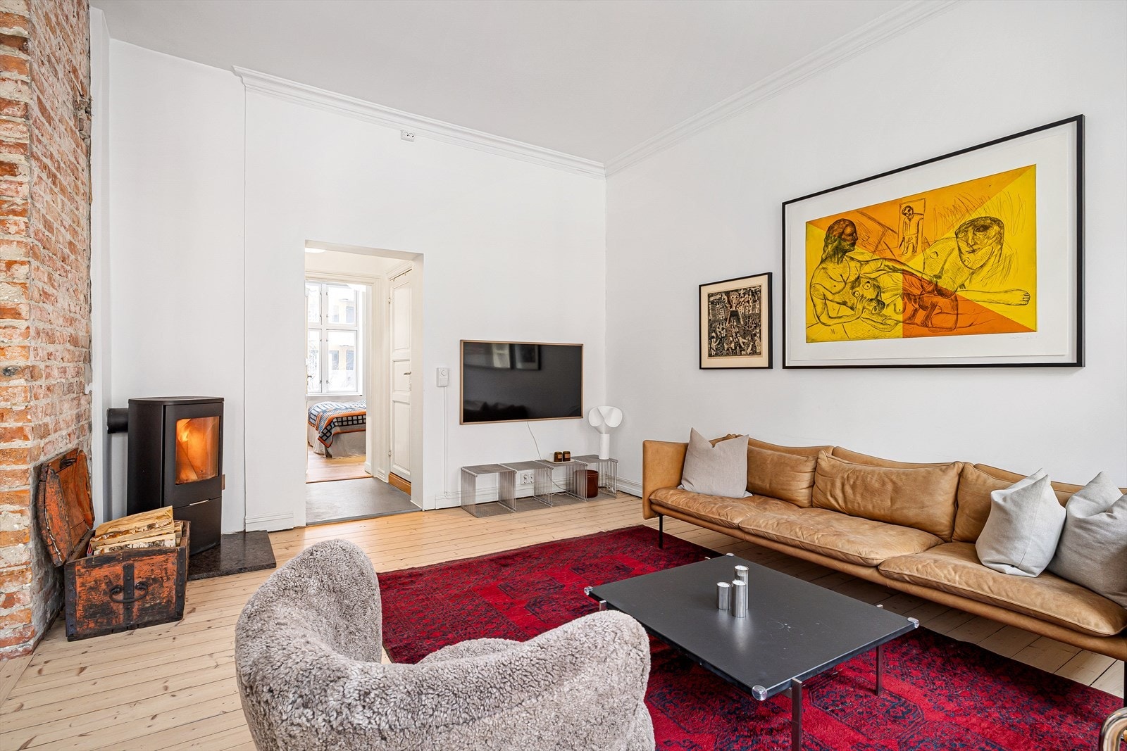 Stuedel - naturlig samlingspunkt med god plass til sofagruppe. Galleribilde