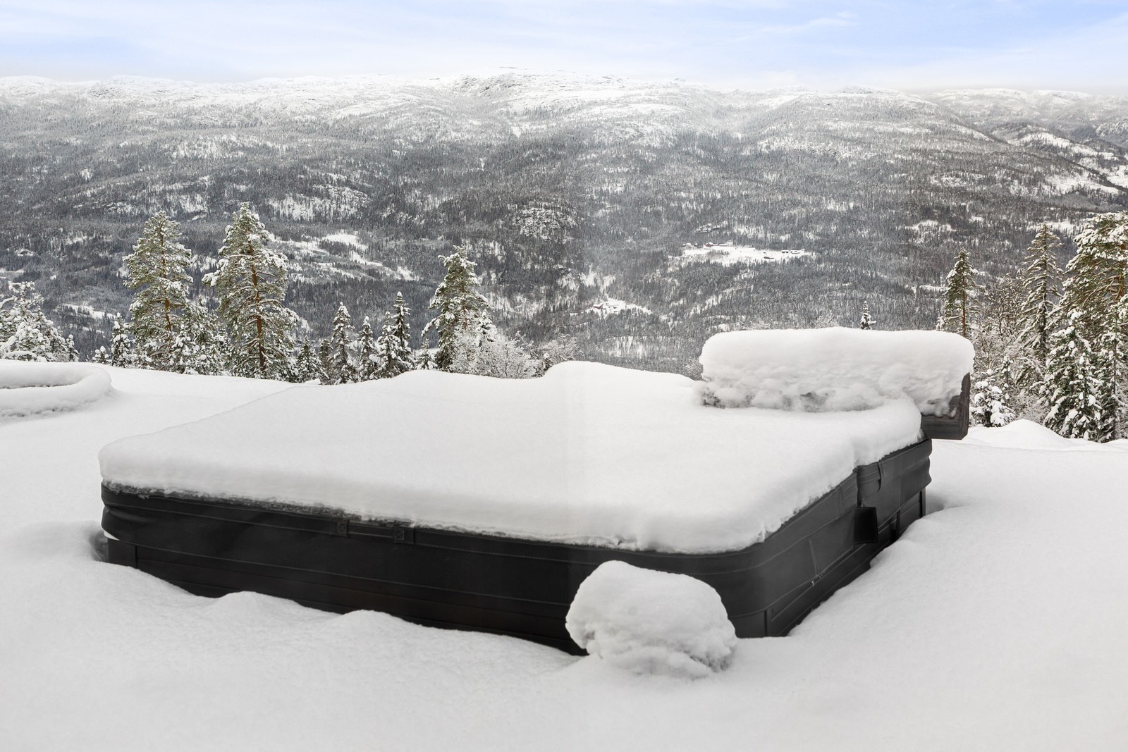 Flott boblebad nedfelt i markterrasse Galleribilde
