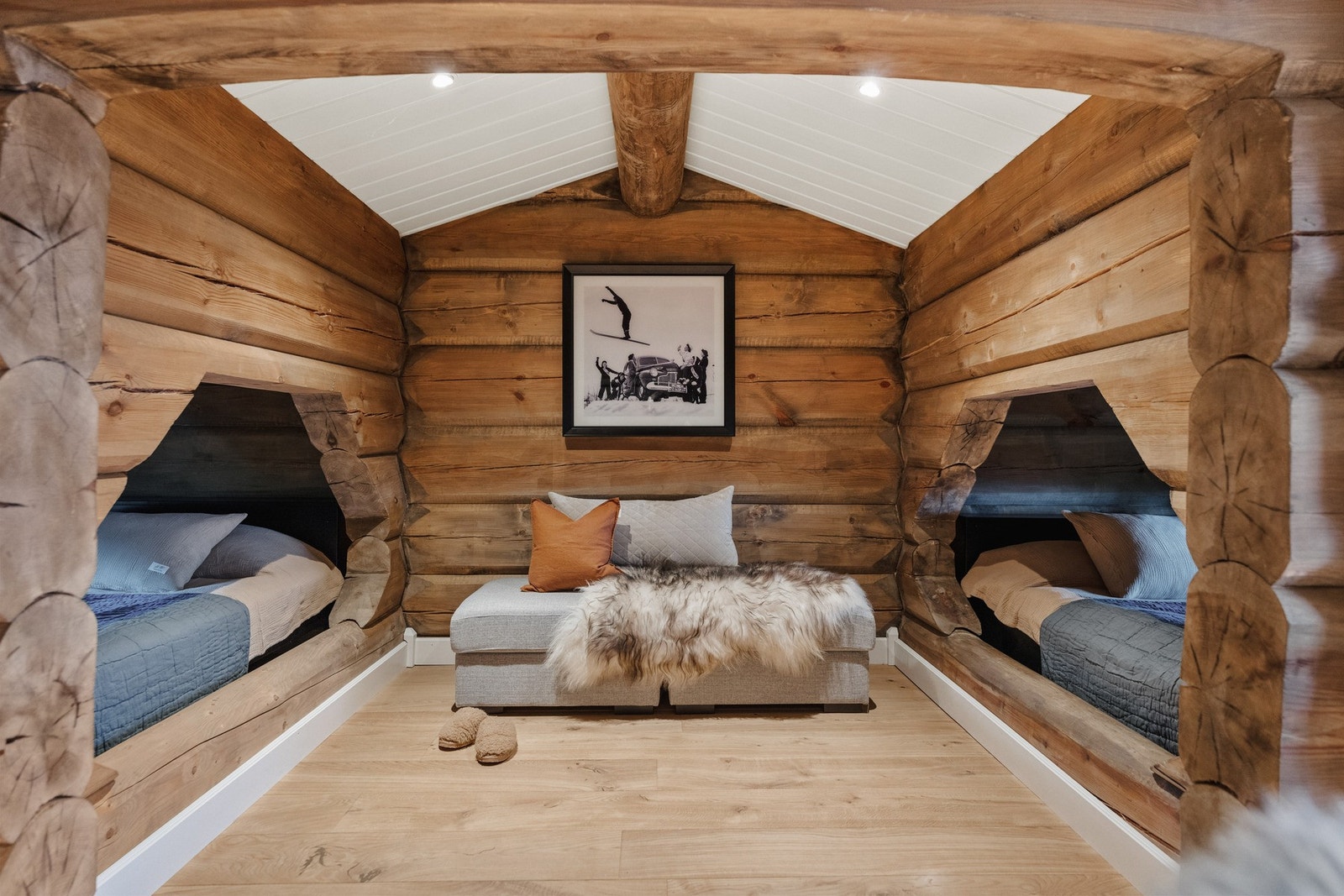 Sjarmerende sovealkover med ekte fjellhyttepreg. En favoritt blant både store og små. Galleribilde