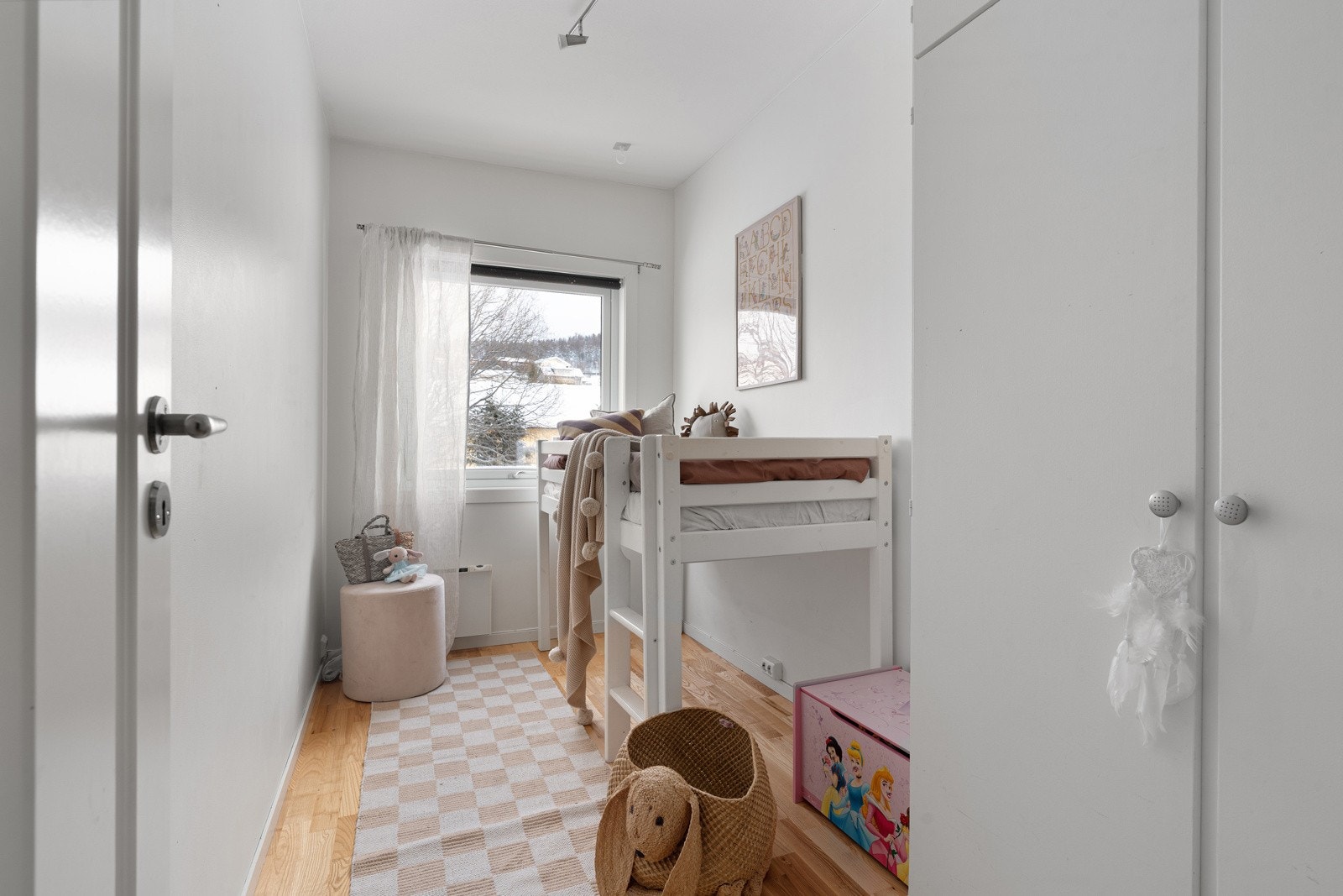 Soverommet passer perfekt til barnerom eller gjesterom.