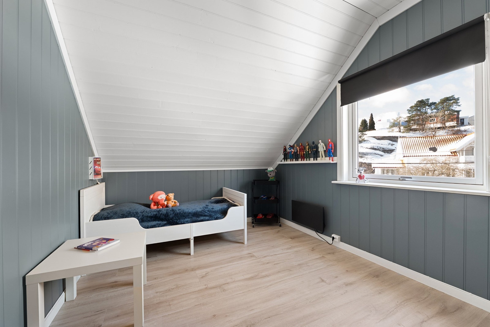 Romslige soverom gir barna god plass til lek og opphold i helt egne omgivelser. Galleribilde