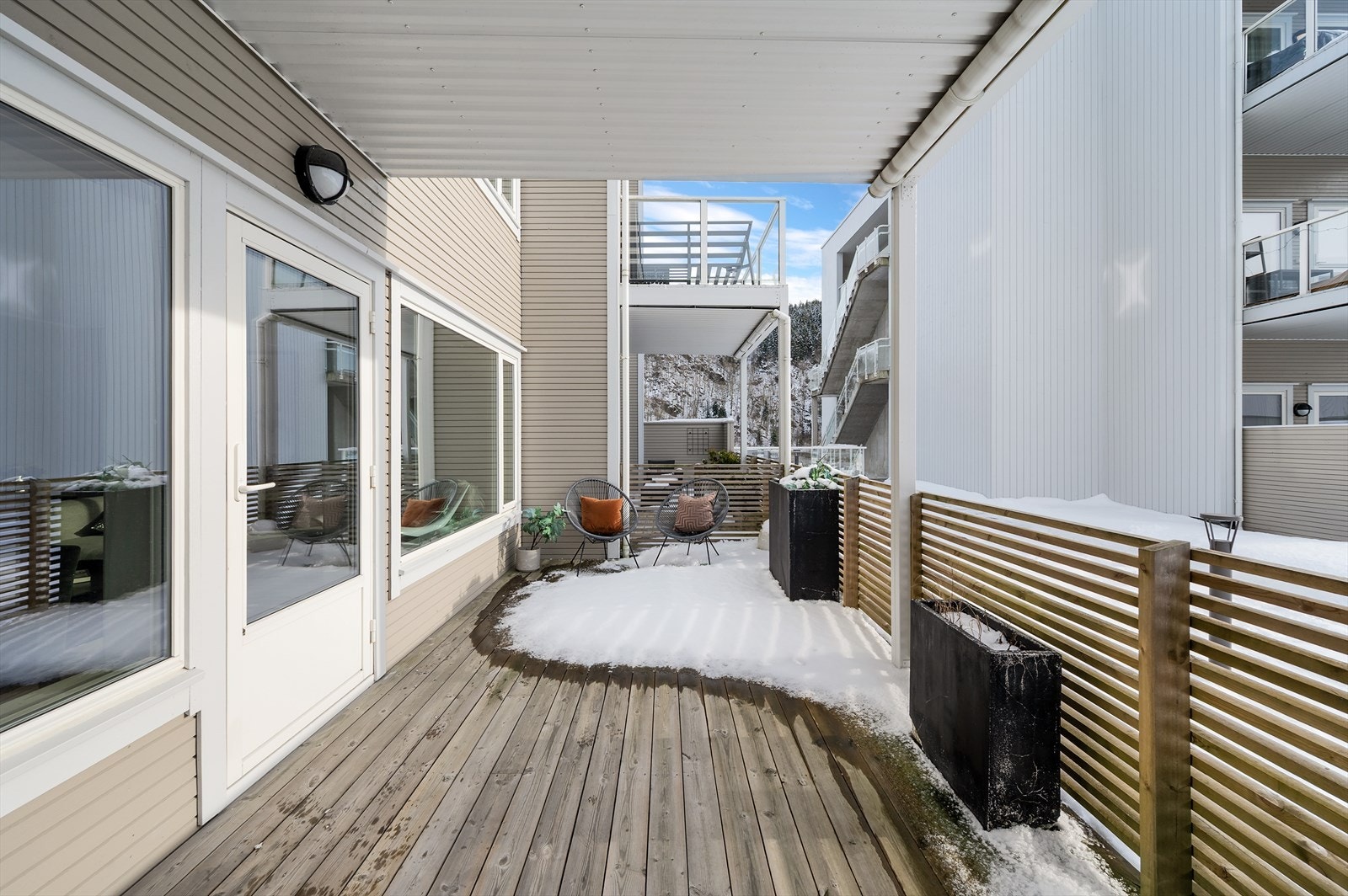 God plass til sittegrupper - Perfekt for sosiale sammenkomster. Galleribilde